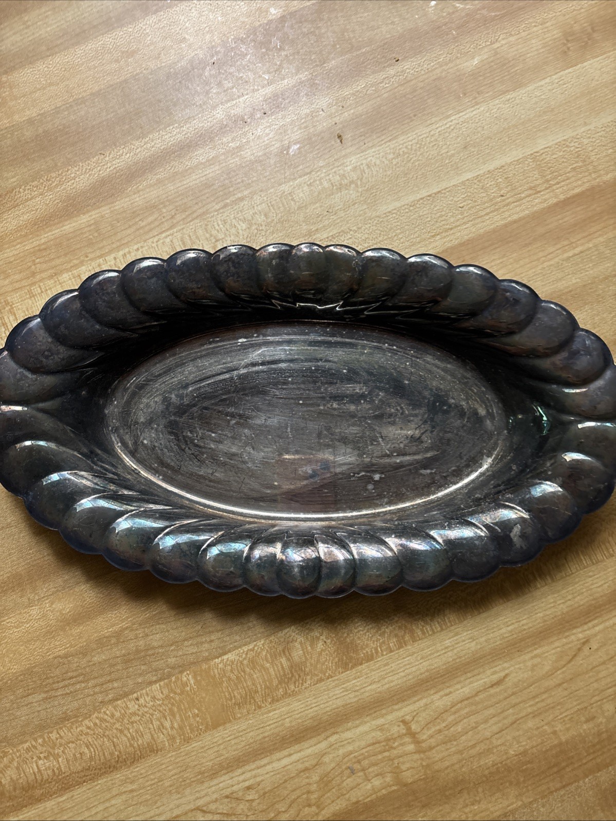 SILVER PLATE WAVERLY WM ROGERS 3819 SERVING PLATE/TRAY/PLATTER Scalloped Edge