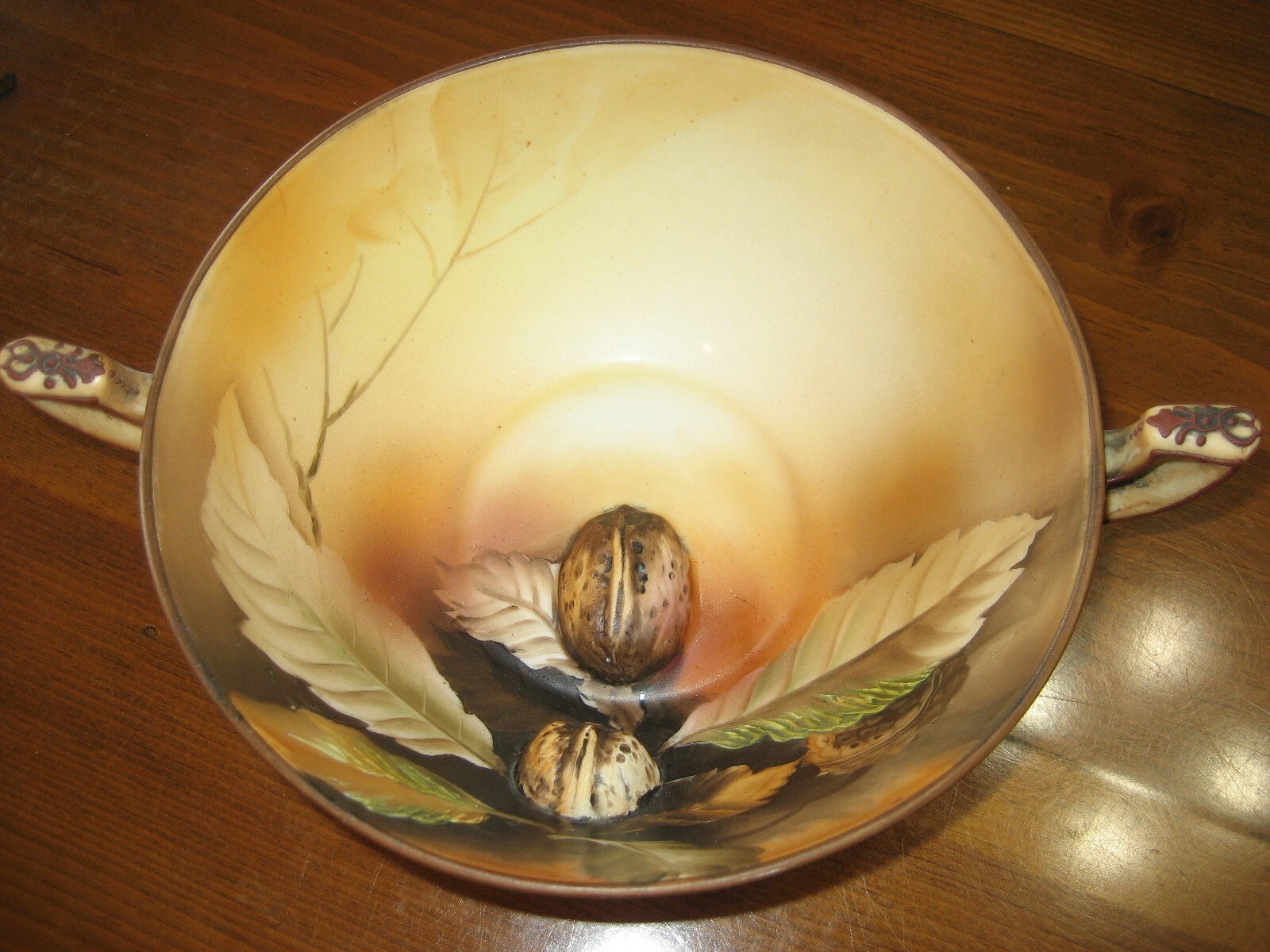 NIPPON Nut Bowl Blow Out / Molded in Relief w/Moriage Green M in Wreath ANTIQUE