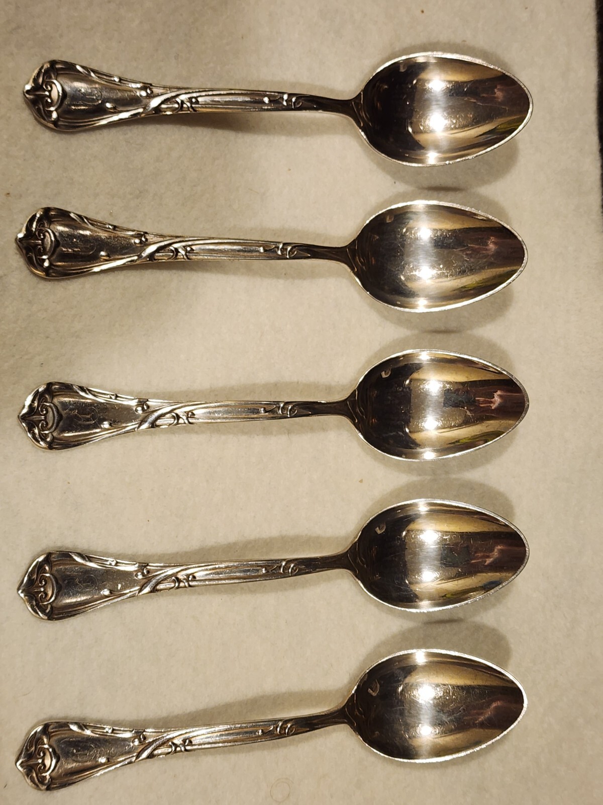Reed & Barton Modern Art Teaspoons 1904 Silverplate Mono “D” 5 3/4″