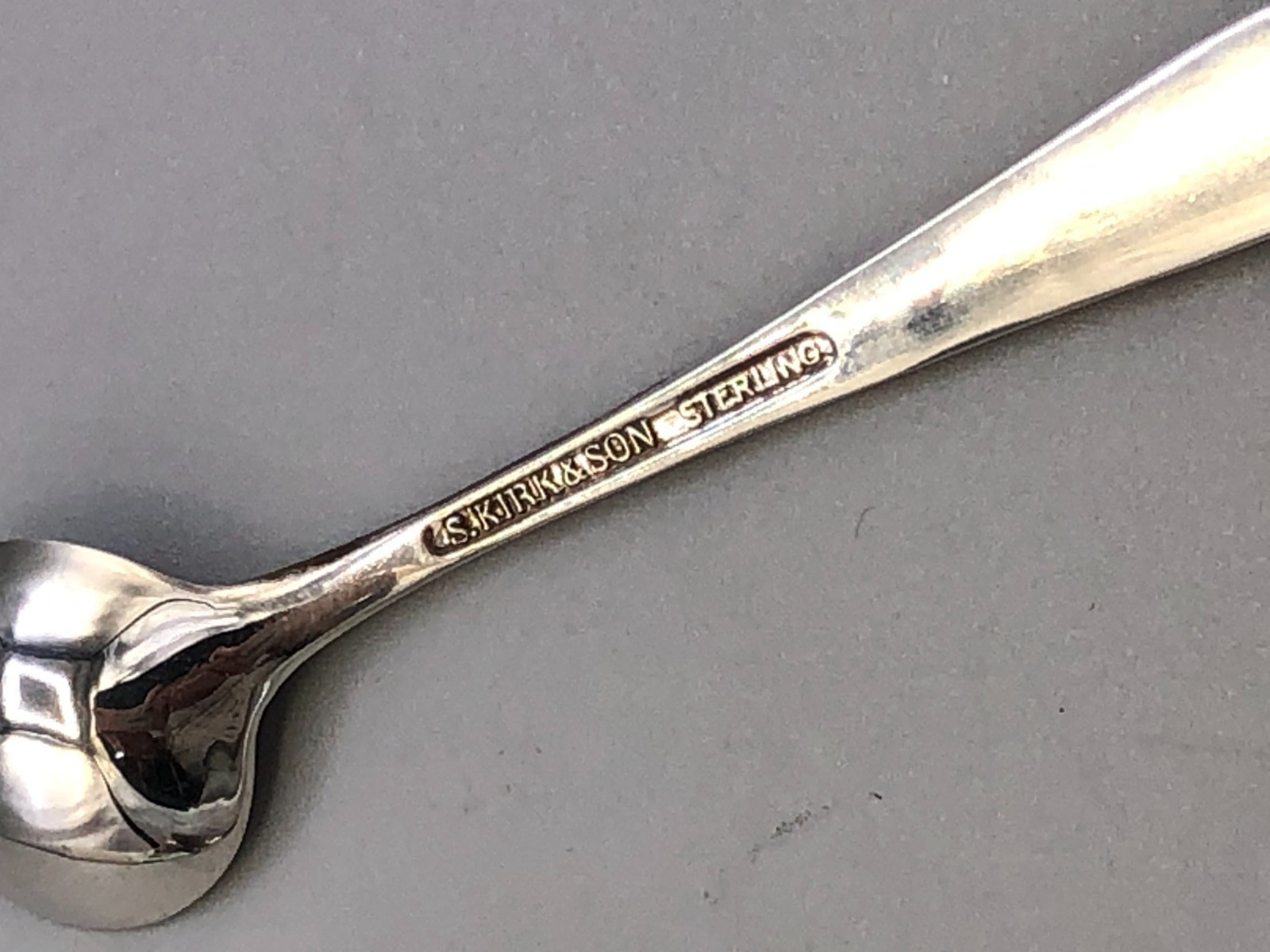 S. Kirk & Son Repousse Sterling Silver individual Salt Spoon 2.5″
