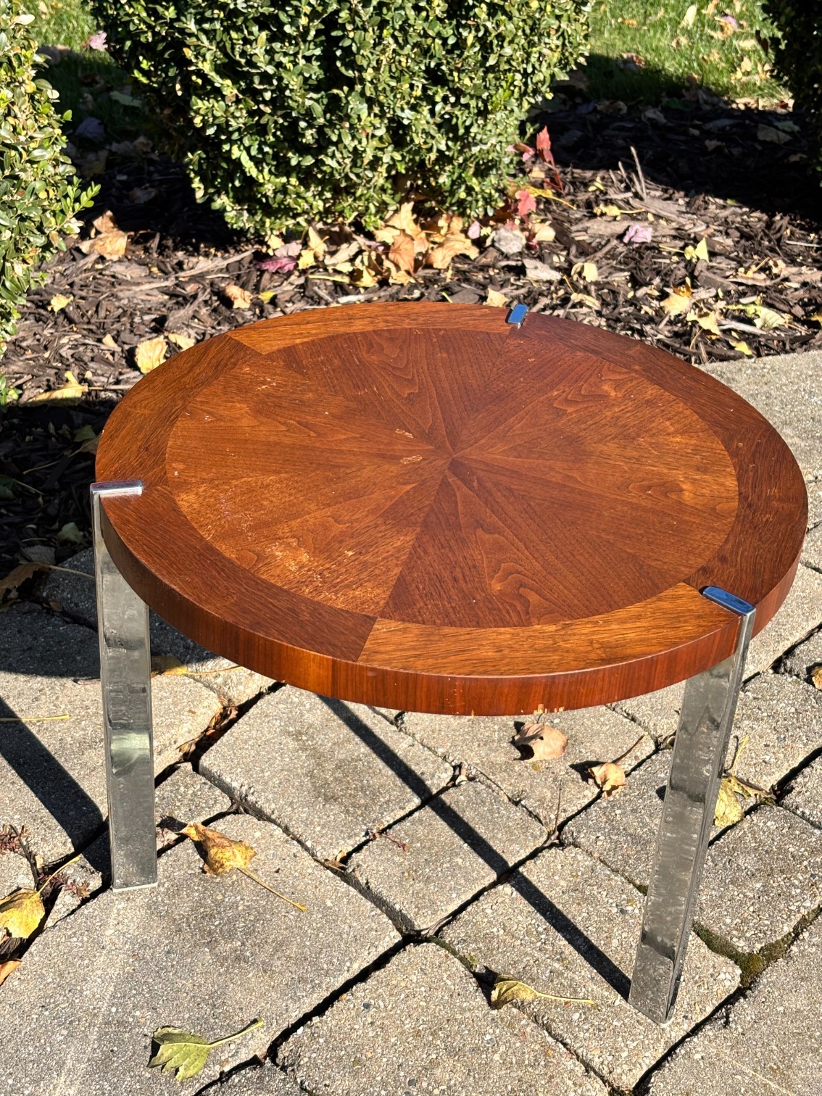 Mid-Century Modern LANE Round Side Table Walnut Veneer Top w/Chrome Legs
