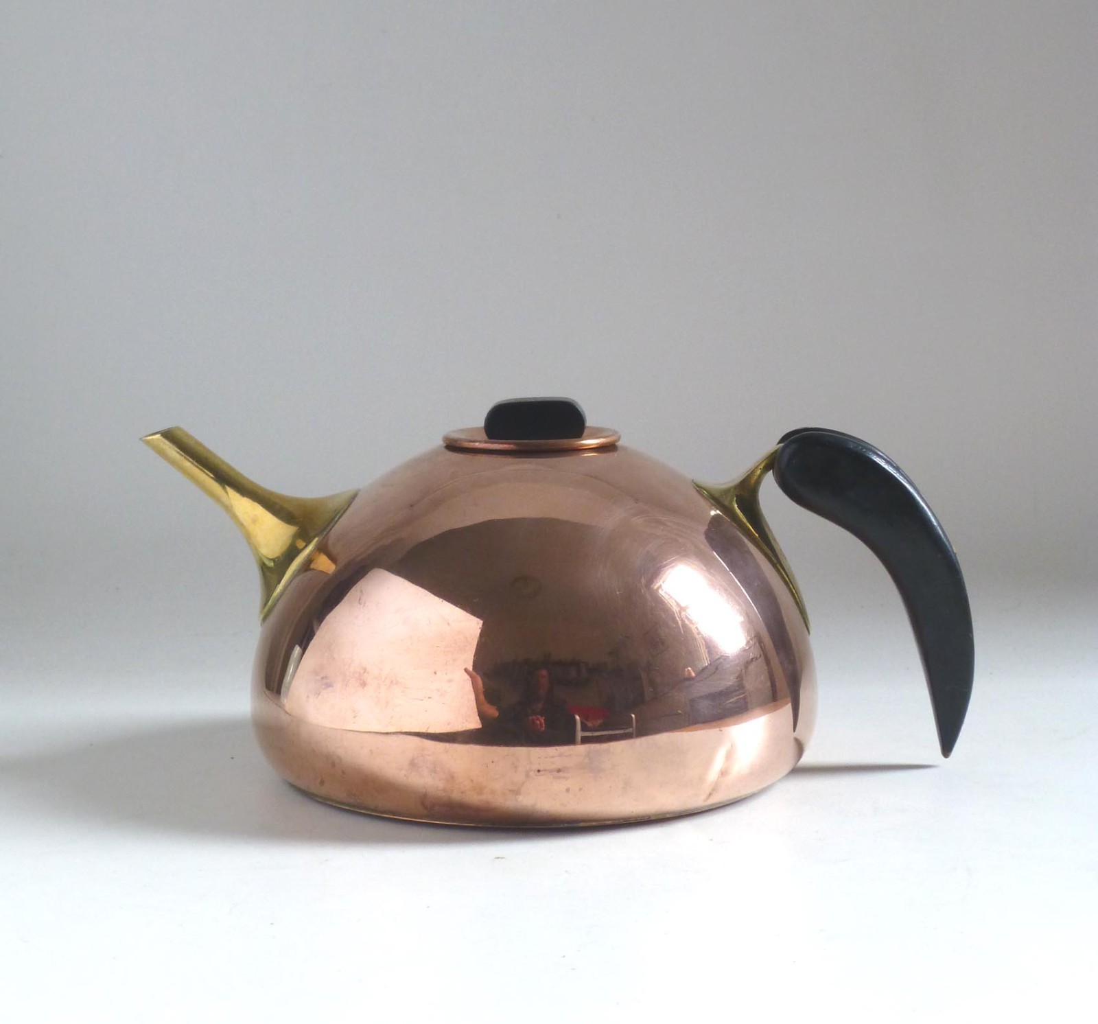 Karl Hagenauer Design Vintage Copper and Brass Teapot. 1950’s Bongusto Italy