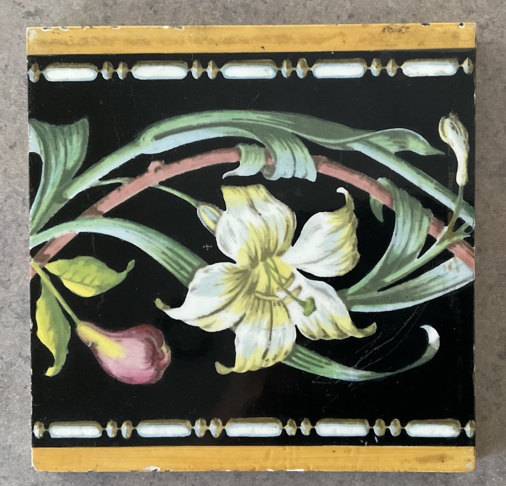 MINTON HOLLINS & CO :: Antique STUDIO ART POTTERY 8” SQUARE TILE “Lily” ENGLAND