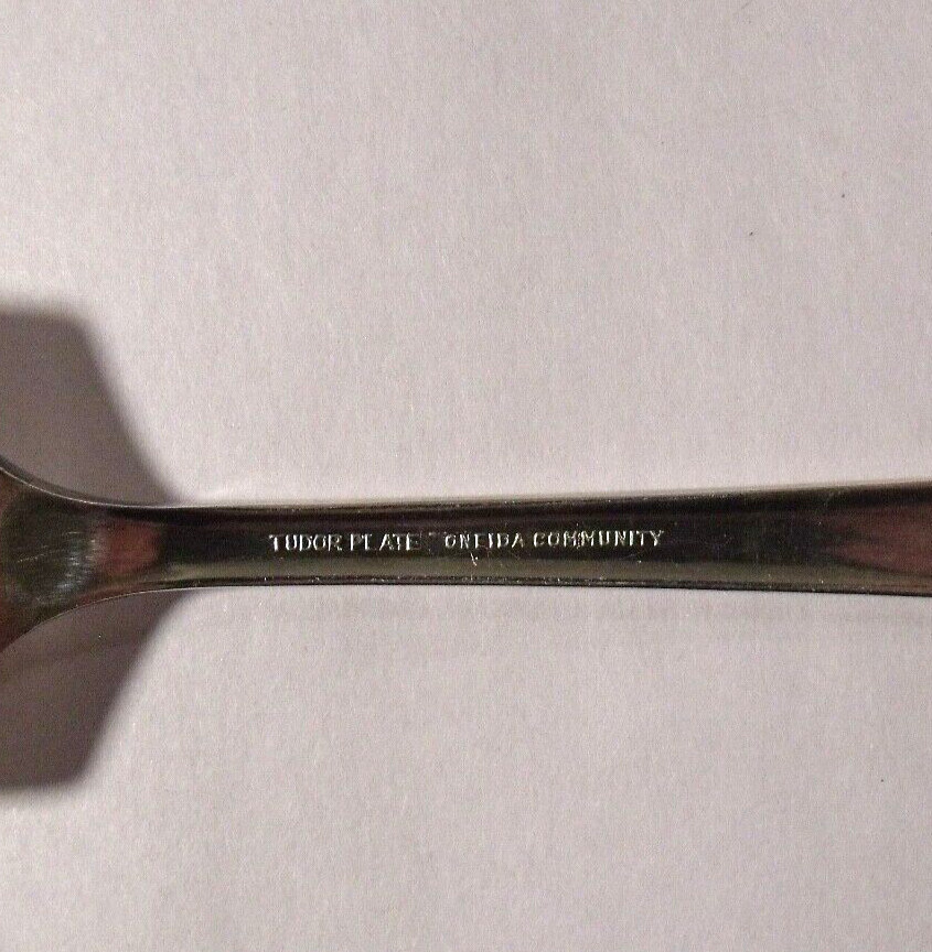 Oneida Silverplate 1932 FRIENDSHIP MEDALITY Meat Fork