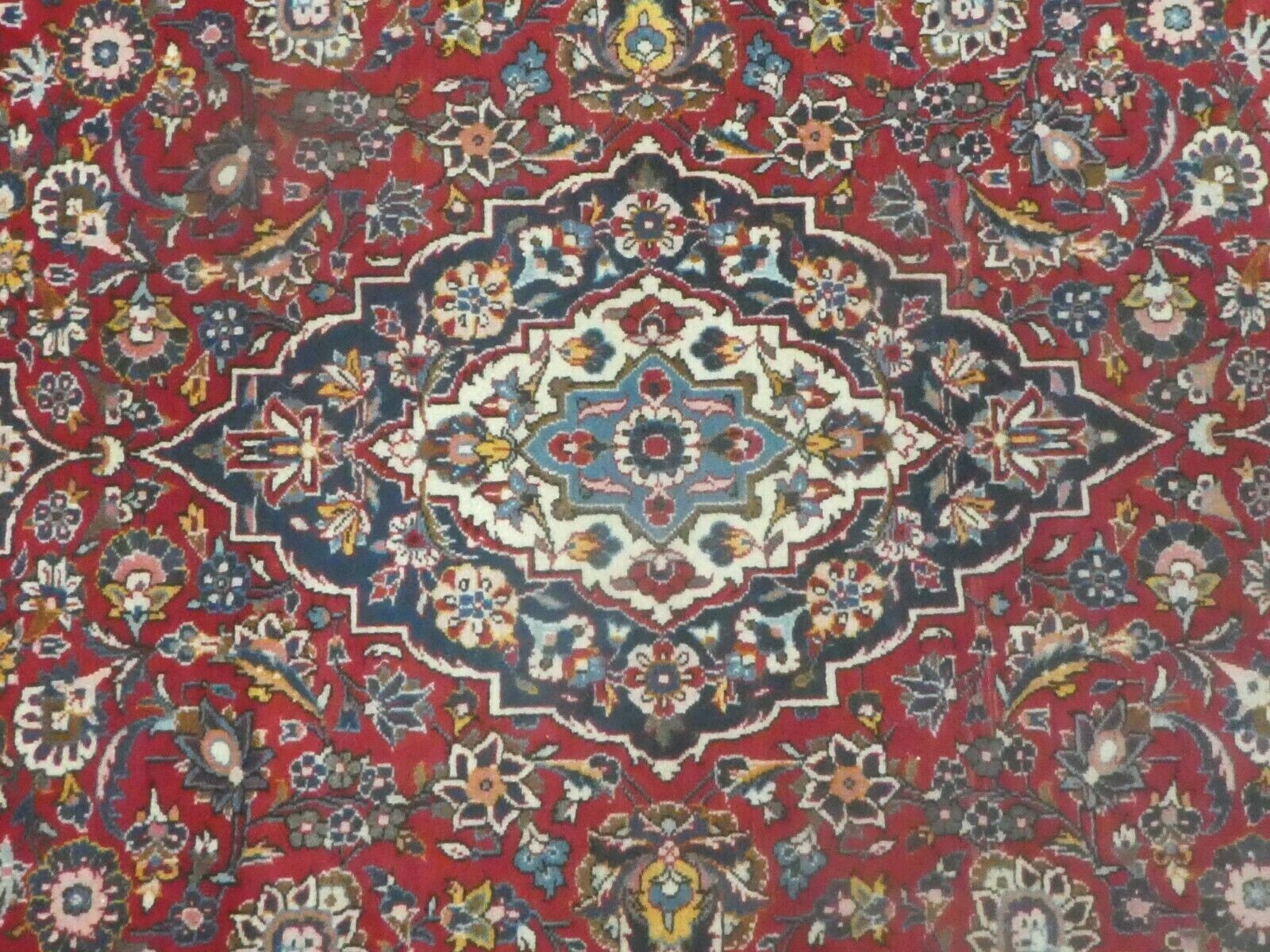 VERY FINE SEMI ANTIQUE KASHAAN ORIENTAL RUG 56 INCHES X 86 INCHES
