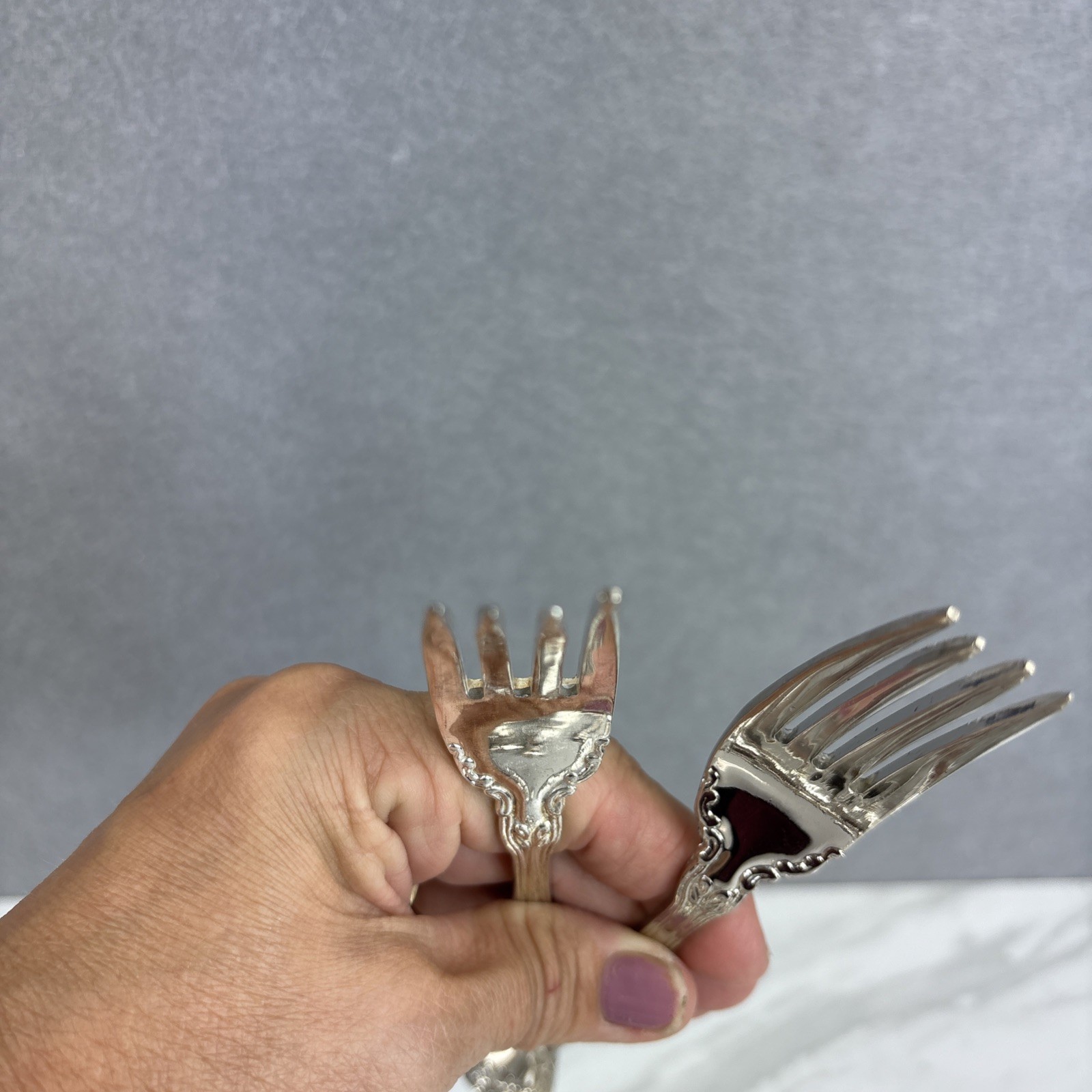 Godinger Silver -Plated Flatware Grand Master 27 pieces Fleur-De-Lis