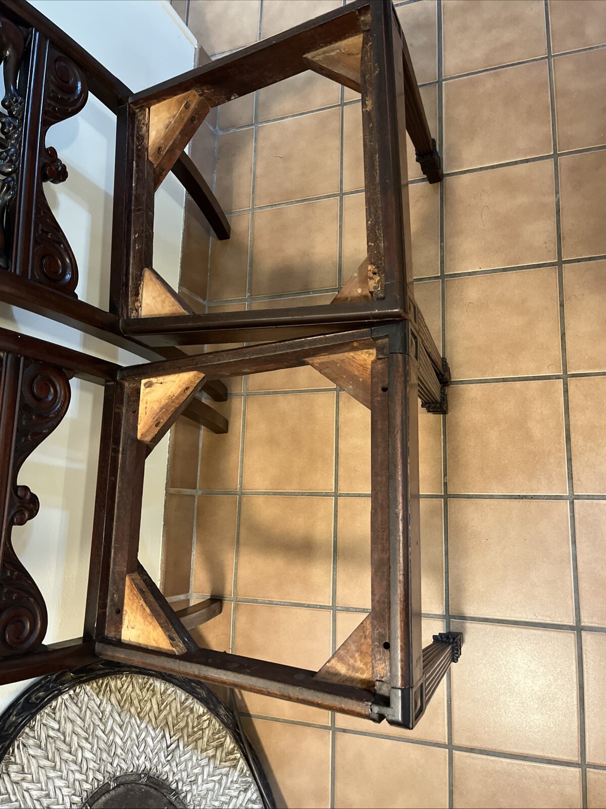 Antique Victorian Renaissance Carved Winged Griffin Pair Of Chairs