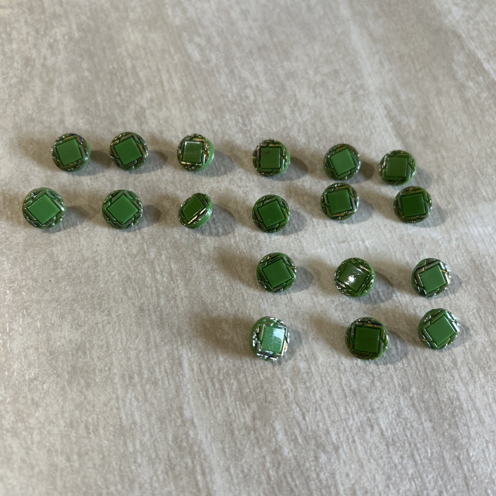 18 Antque Glass Buttons Green With Gold 1/2 Inch