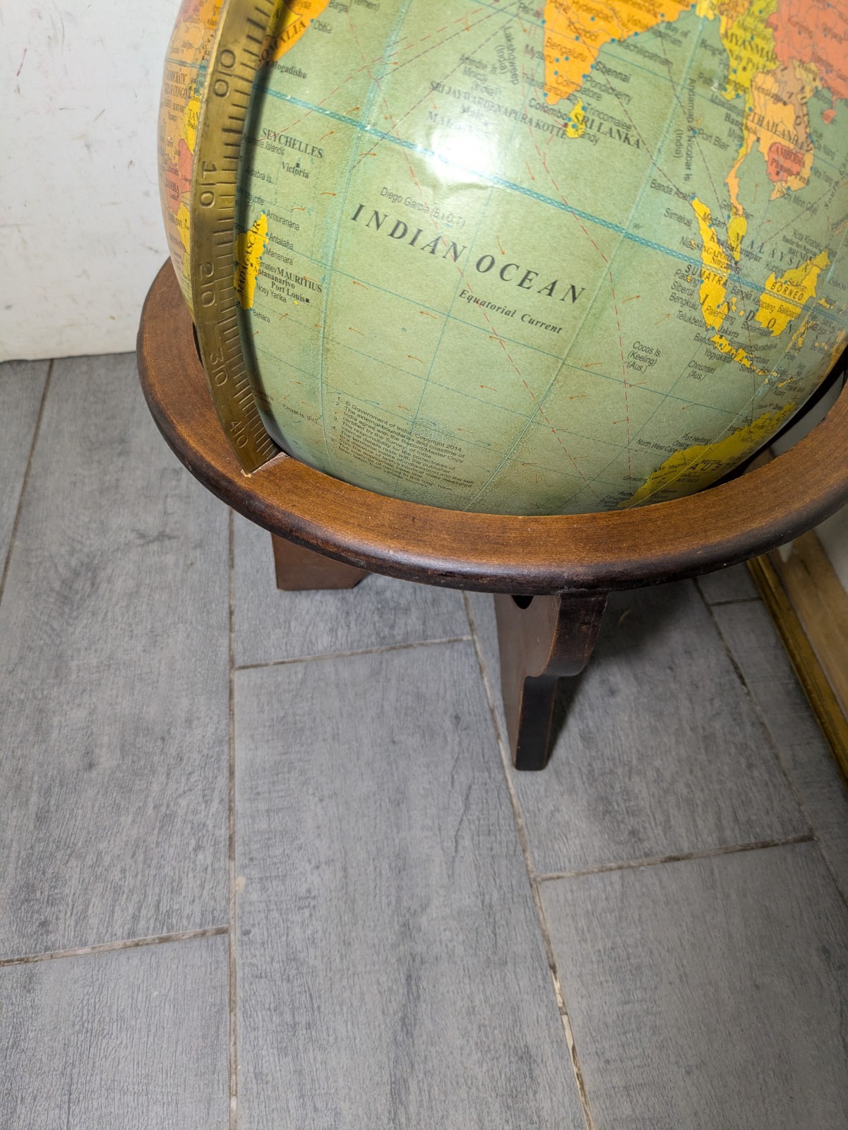 Mid Century Modern Style 12″ Desktop Globe with Wood Stand G77