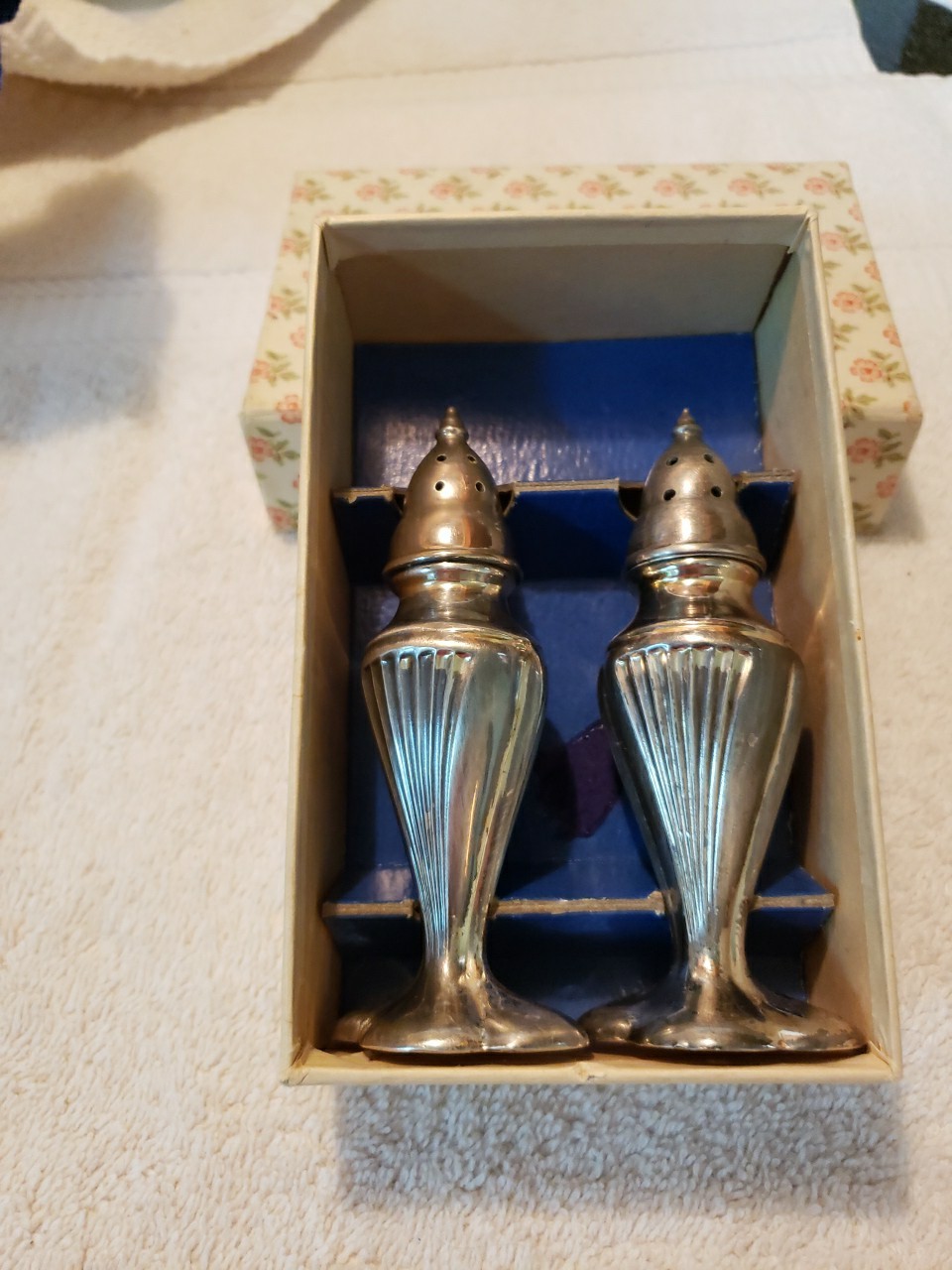 Vintage Salt and Pepper Shaker BM Co 71 4.25 Inches Classic Design.
