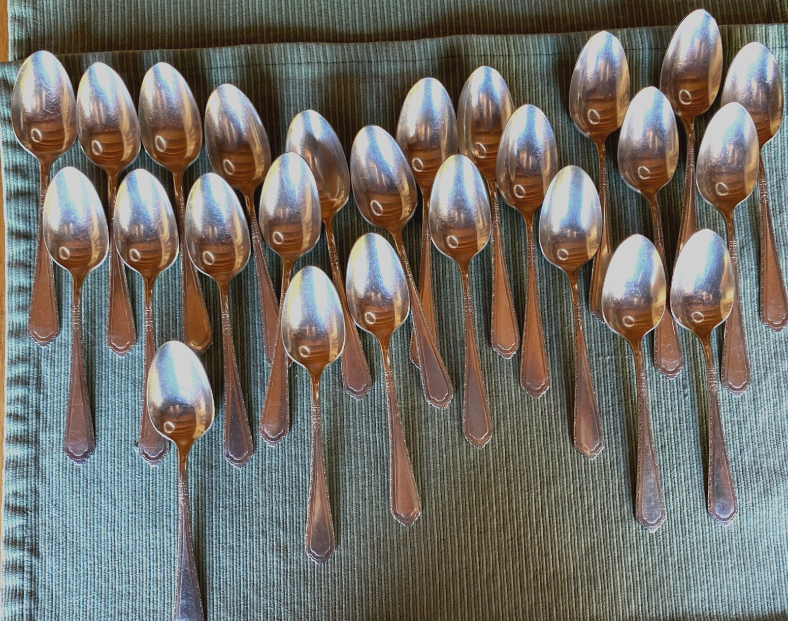 25 Cromwell Silverplate 6″ Teaspoons – Ditch the plastic and disposables!