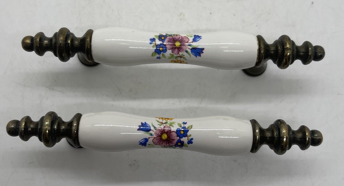 Vintage Type 3 inches Ceramic Floral Pull Handles Set of 2 Drawer Cabinet Pulls