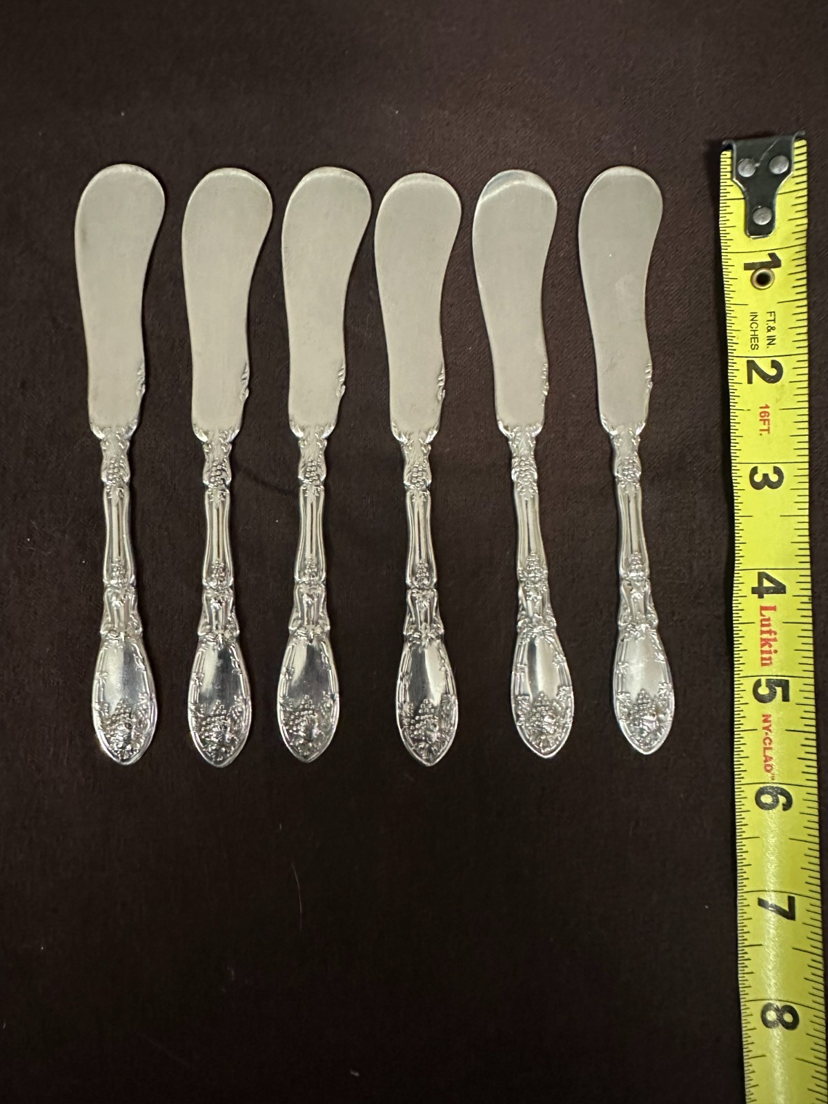 1908 1881 Rogers La Vigne Flat Handle Butter Spreader 5 5/8″ Set of 6