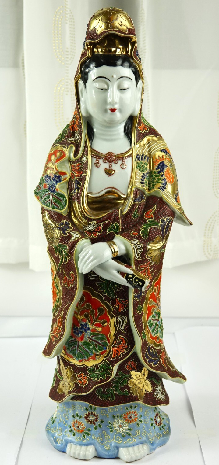 Antique Japanese Kutani Yaki Guanyin Buddha Porcelain Statue 九谷烧瓷器五彩观音菩萨像