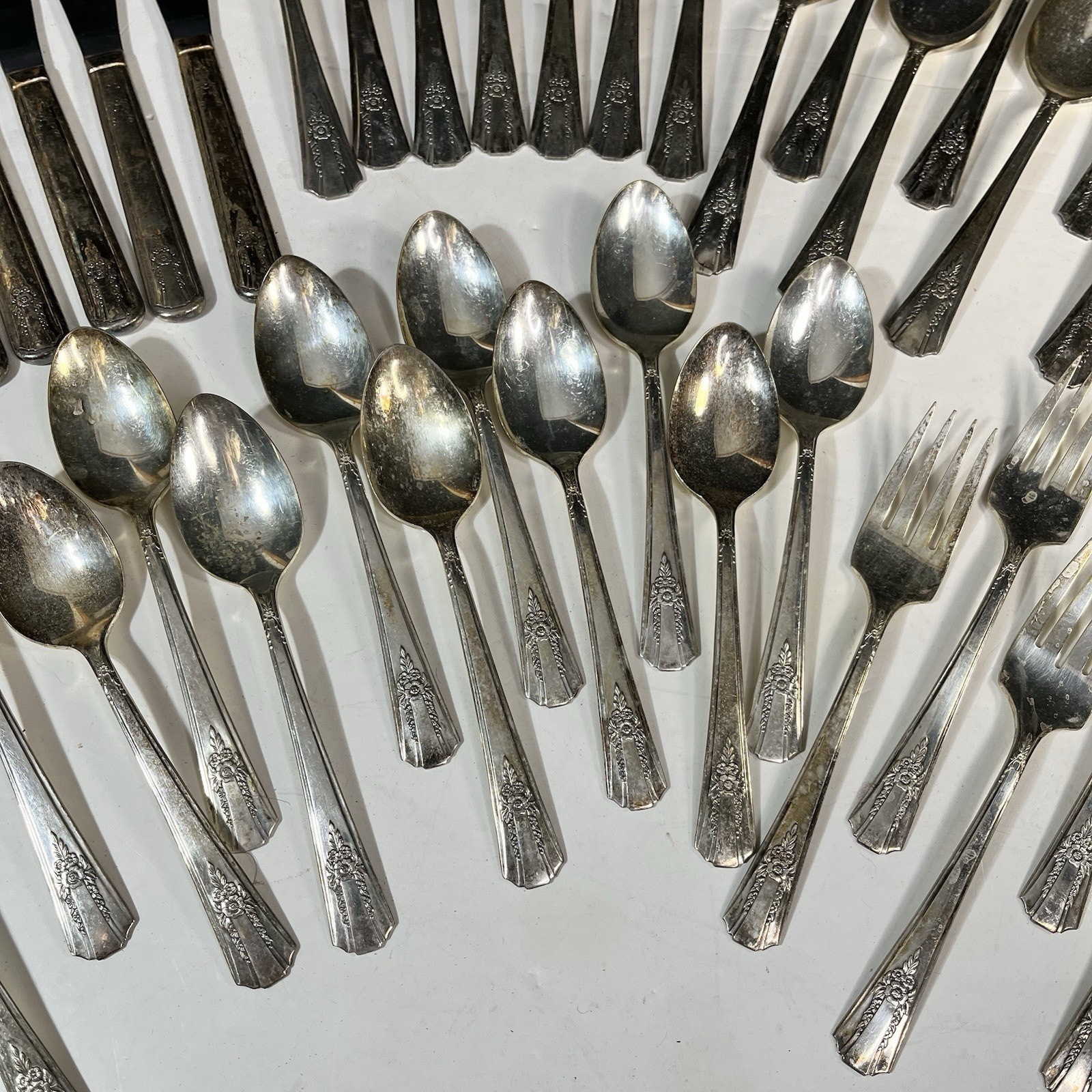 48 pcs Genesee Silver Plate Flatware Set Floral Art Deco Vintage 1940s
