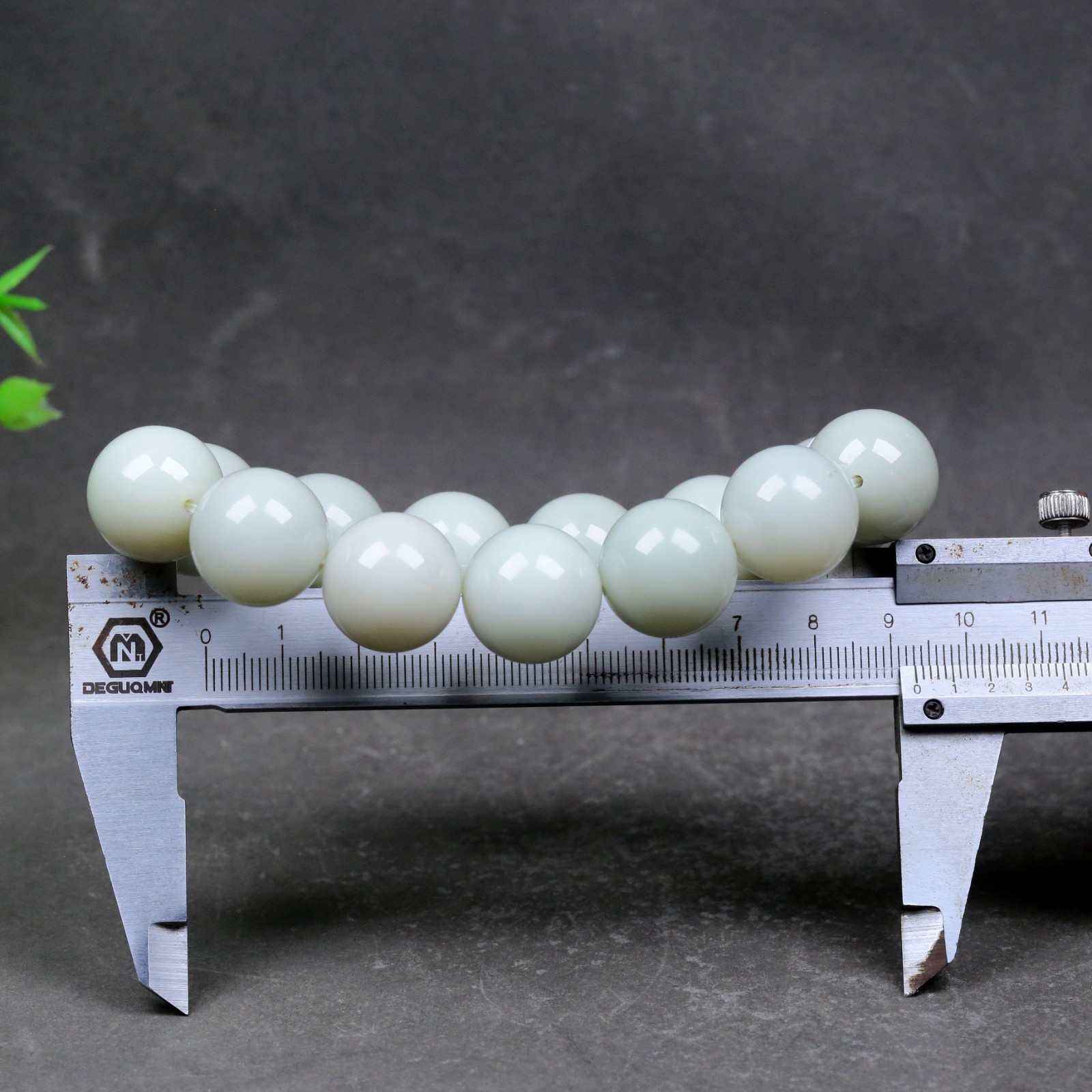 Certified 100% Natural Hetian jade Bracelets 和田玉且末蓝手链 1.8cm 113G