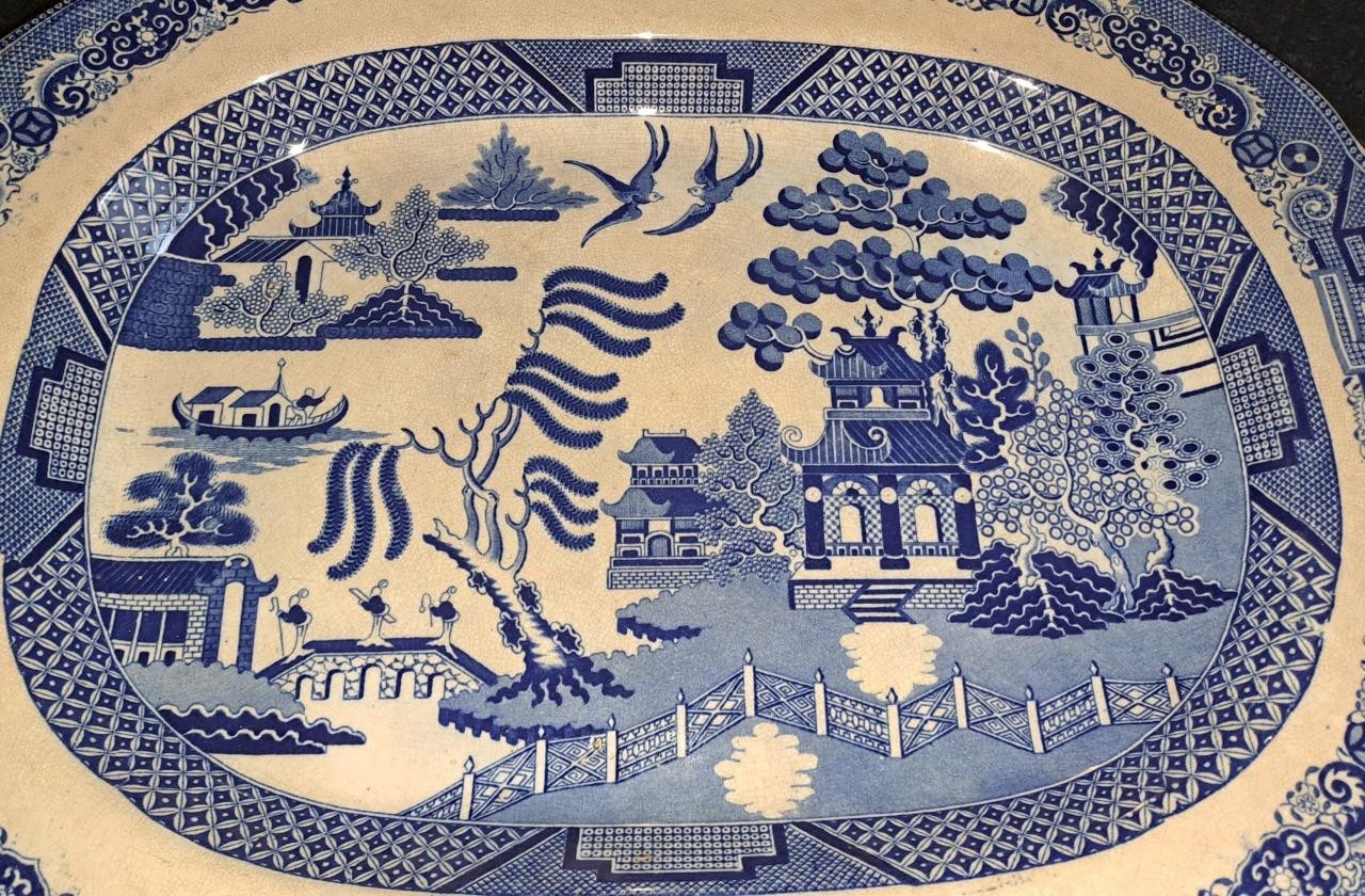 Lovely Antique Willow Pattern Transferware Meat Platter 43.5 cm Wide