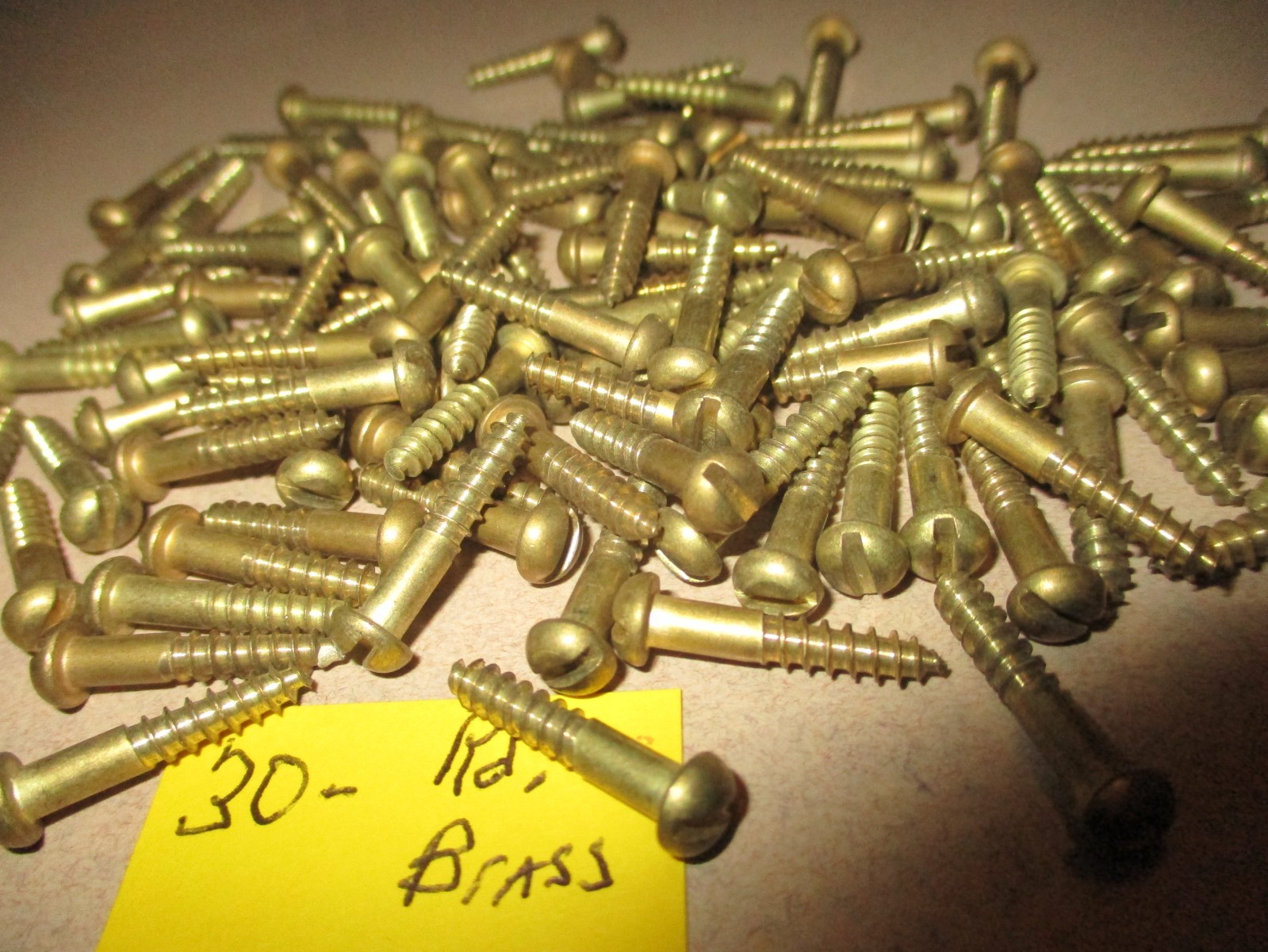 30—VINTAGE SOLID BRASS WOOD SCREWS WITH ROUND SLOT HEADS, 3/4″ LONG X #6=9/64″