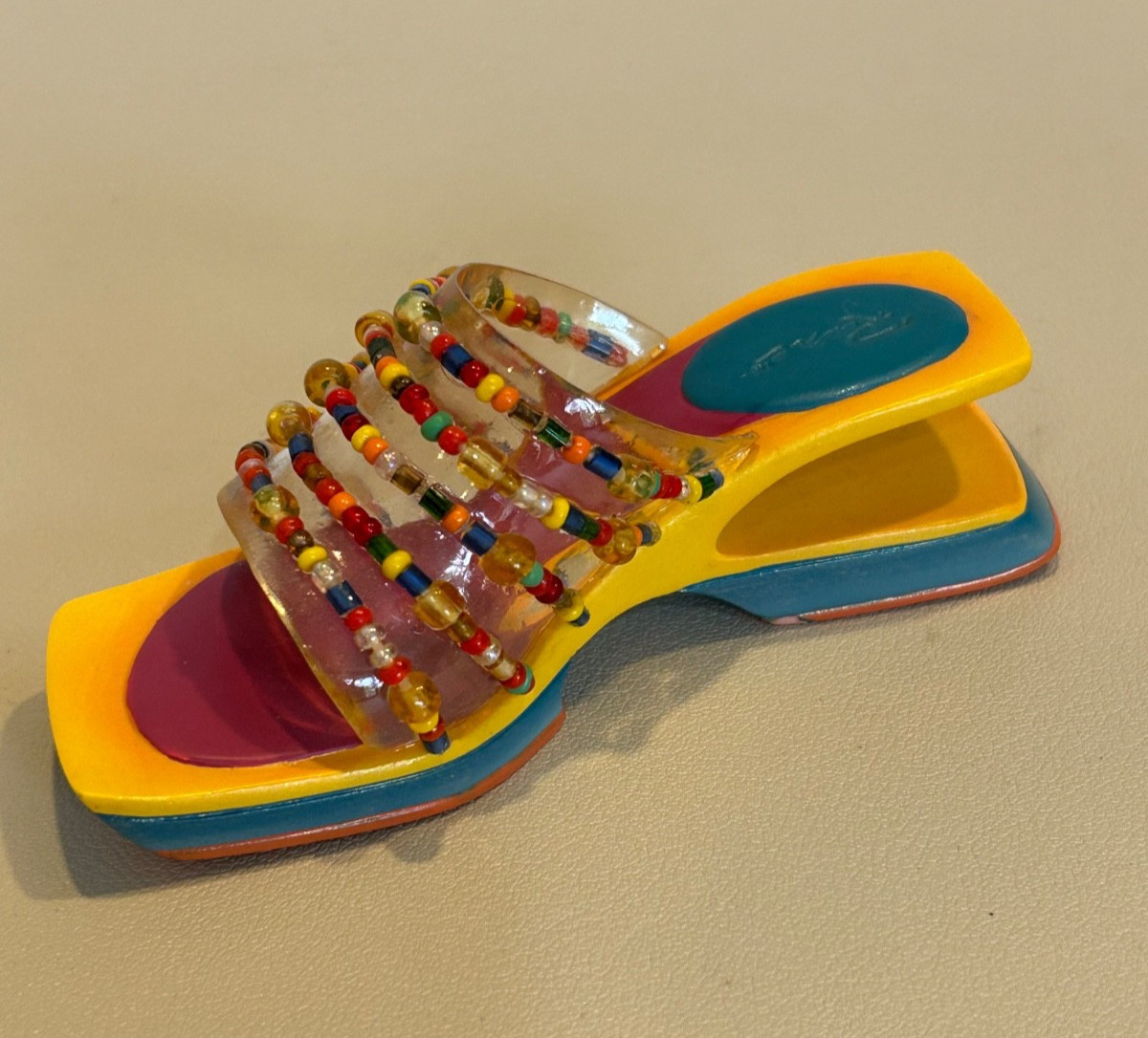 Just The Right Shoe Bahama Mama 2001