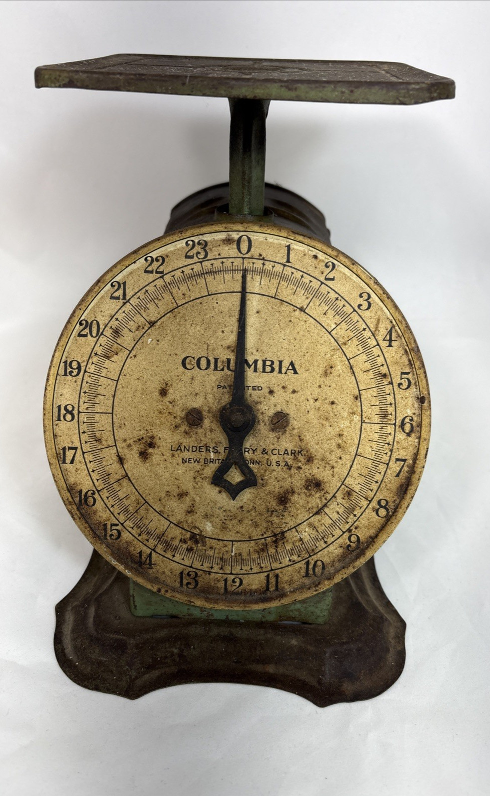 Antique Columbia Family Scale 24lbs Landers Frary & Clark USA Pounds