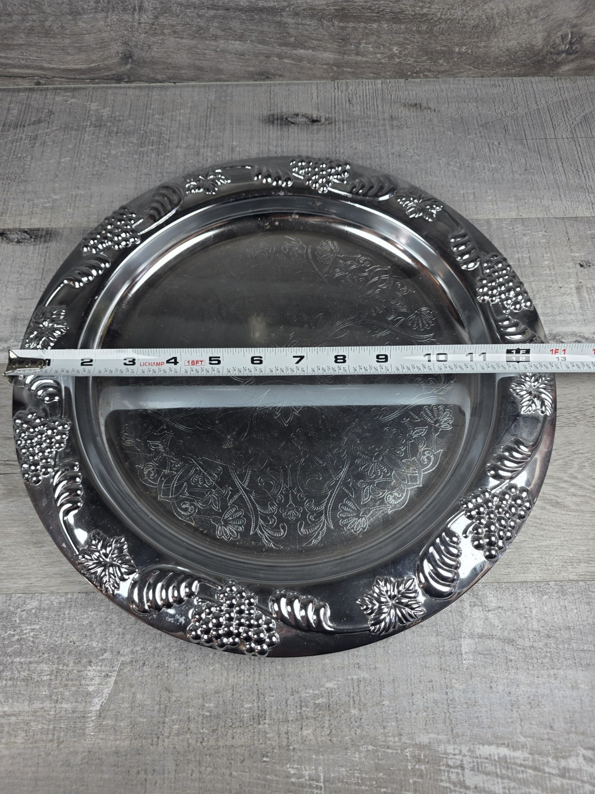 Vtg Silverplate Round Serving Tray Grape Vine Border Floral Etched 13″ bin4