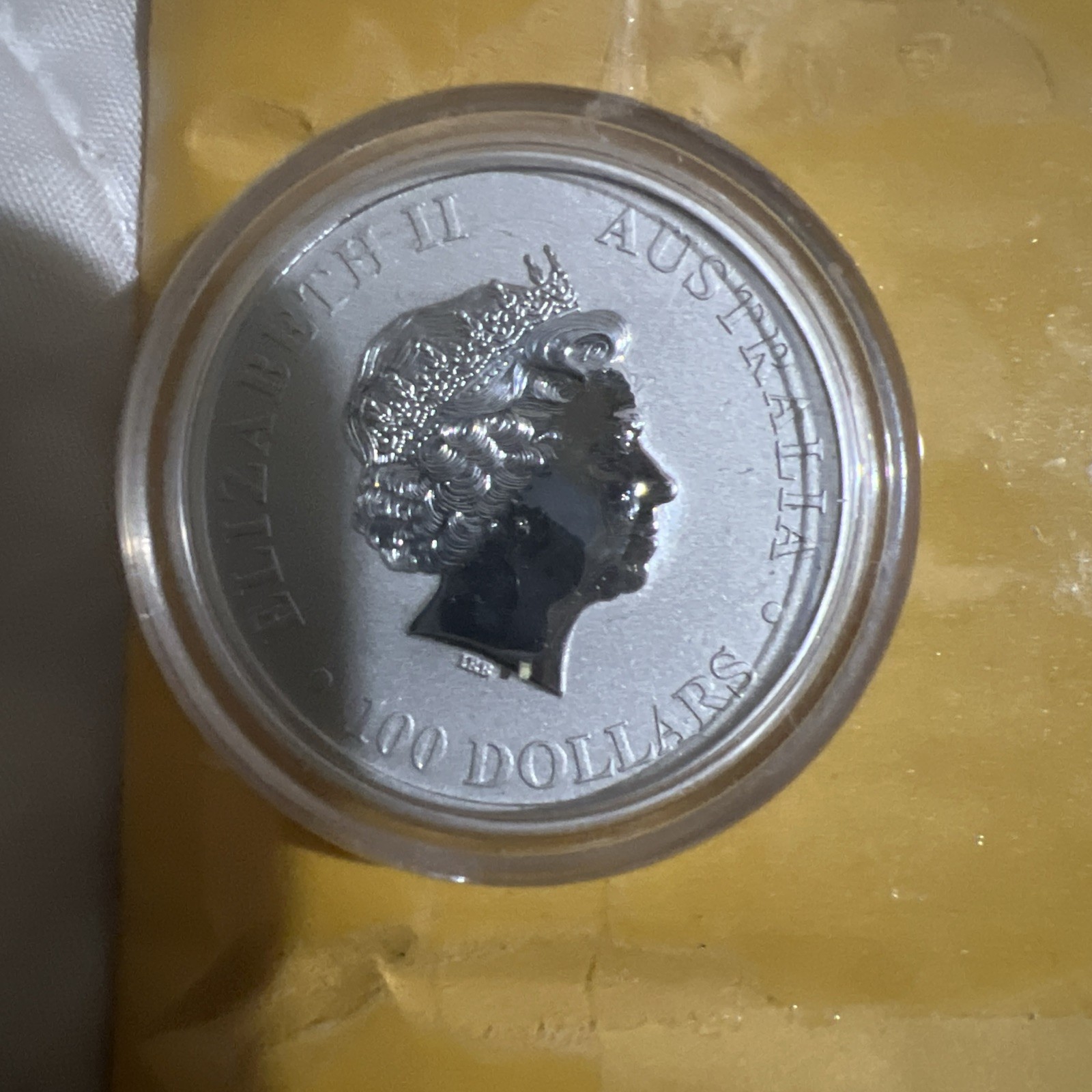2015 Australia Perth mint one ounce platinum coin. Rare platypus. BU in cap.