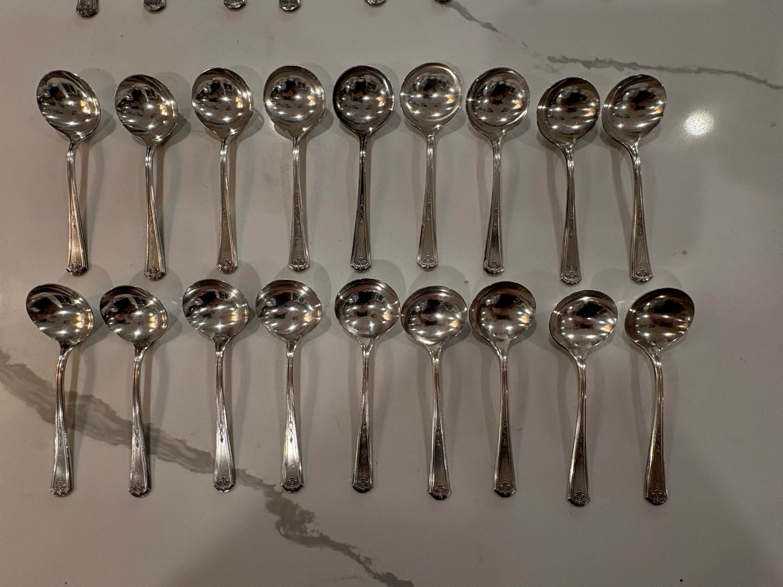 Vintage Tudor Plate Oneida Community Made 7 Forks, 18 Oval Spoons & 8 Reg Spoons