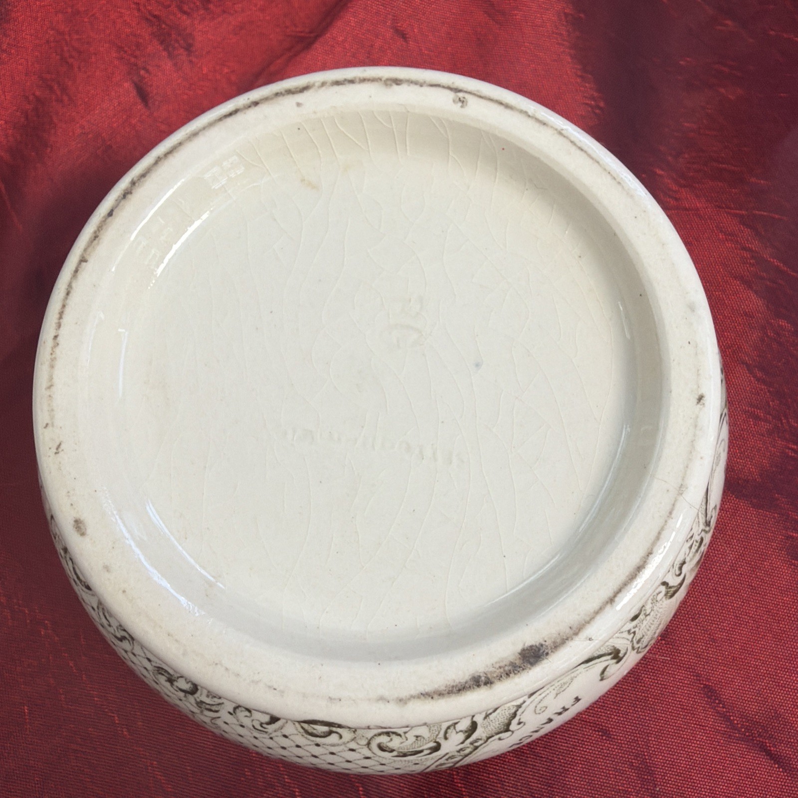 BARBER’S ANTIQUE SHAVING CREAM POT WITH LID FROM ROGER & GALLET FRENCH PERFUMERS