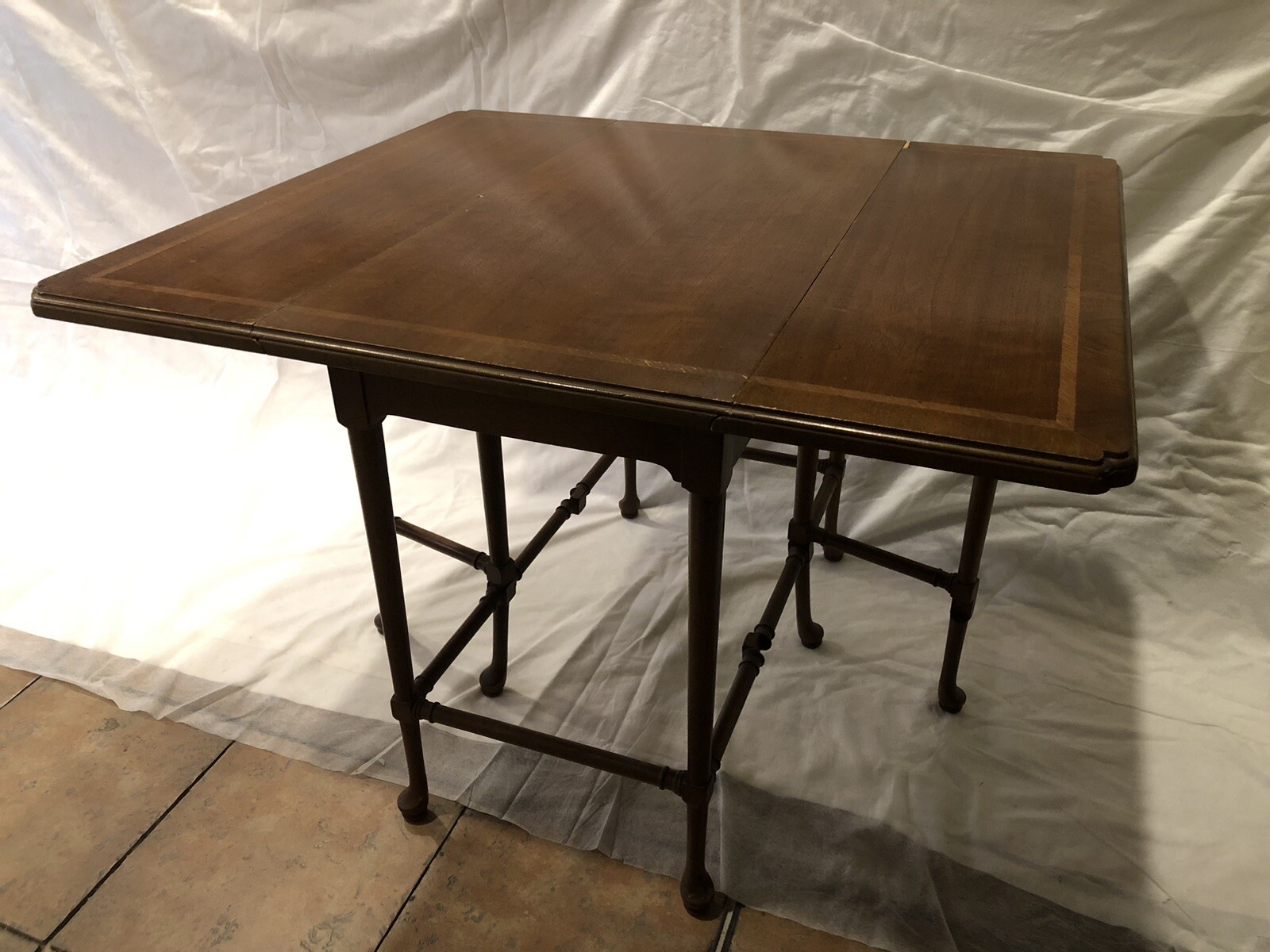 Henredon Folio Four Vintage Gate Leg Table Pembroke Drop Leaf Display Made USA