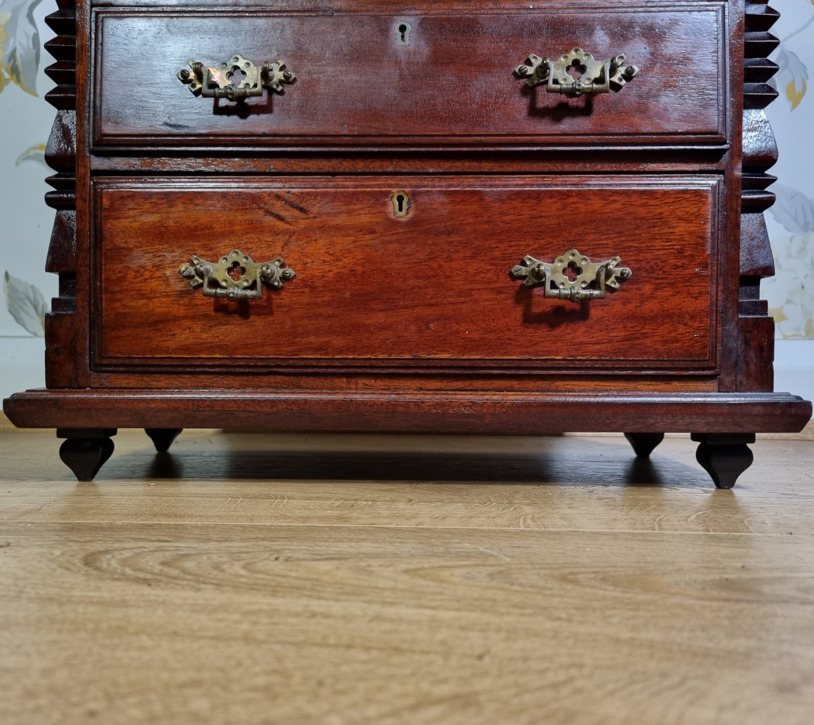 Antique 19th Century Mahogany Miniature Chest Of 5 Drawers Apprentice Piece