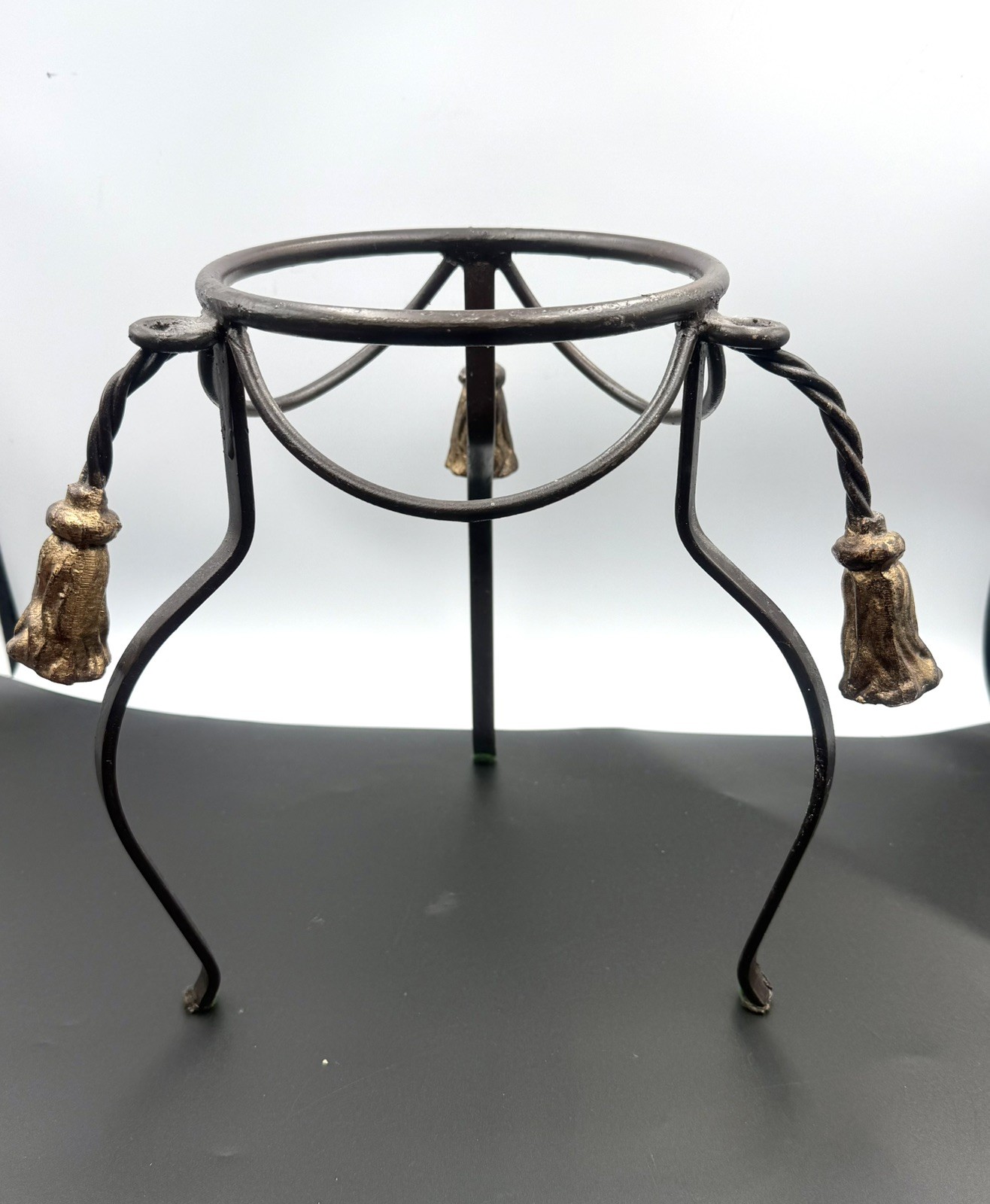 Vintage Italian Hollywood Regency Style 3 Gold Tassel Iron Rope Tassel Stand