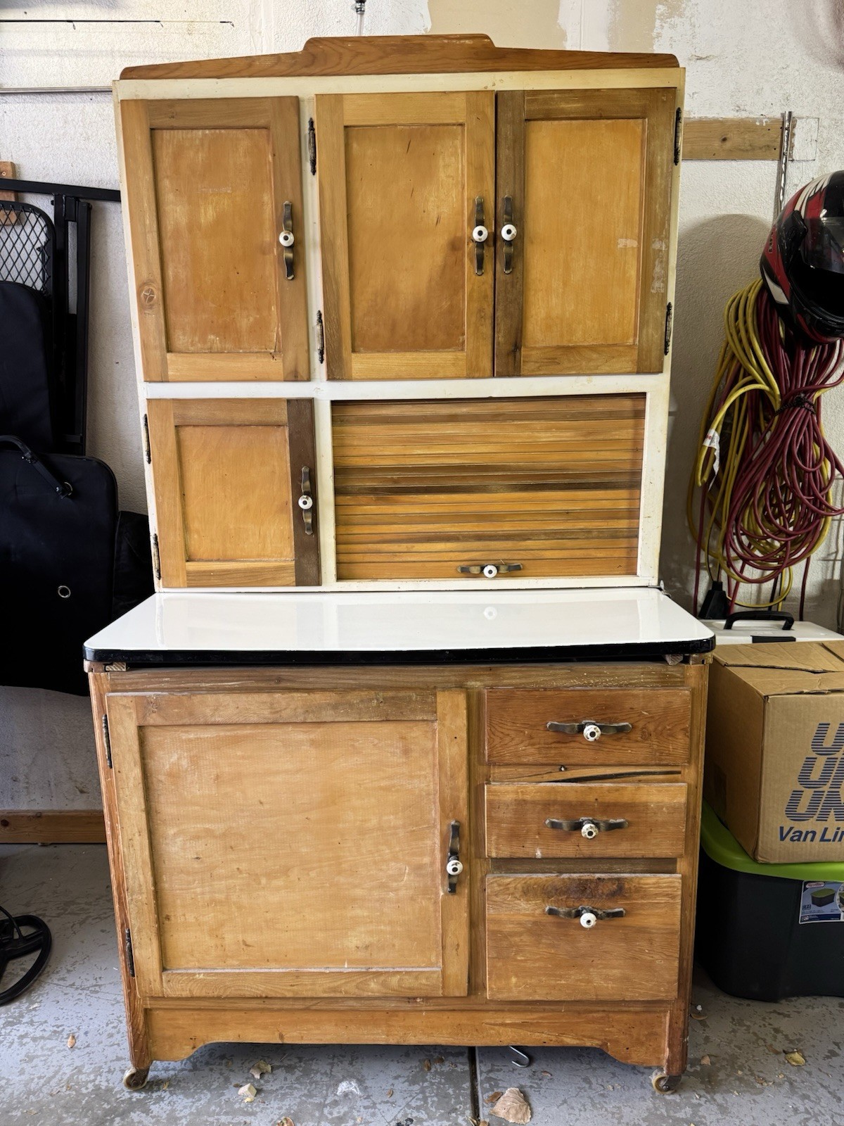 ANTIQUE HOOSIER FARMHOUSE KITCHEN CABINET WITH FLOUR SIFTER ORIGINAL ENAMEL TOP