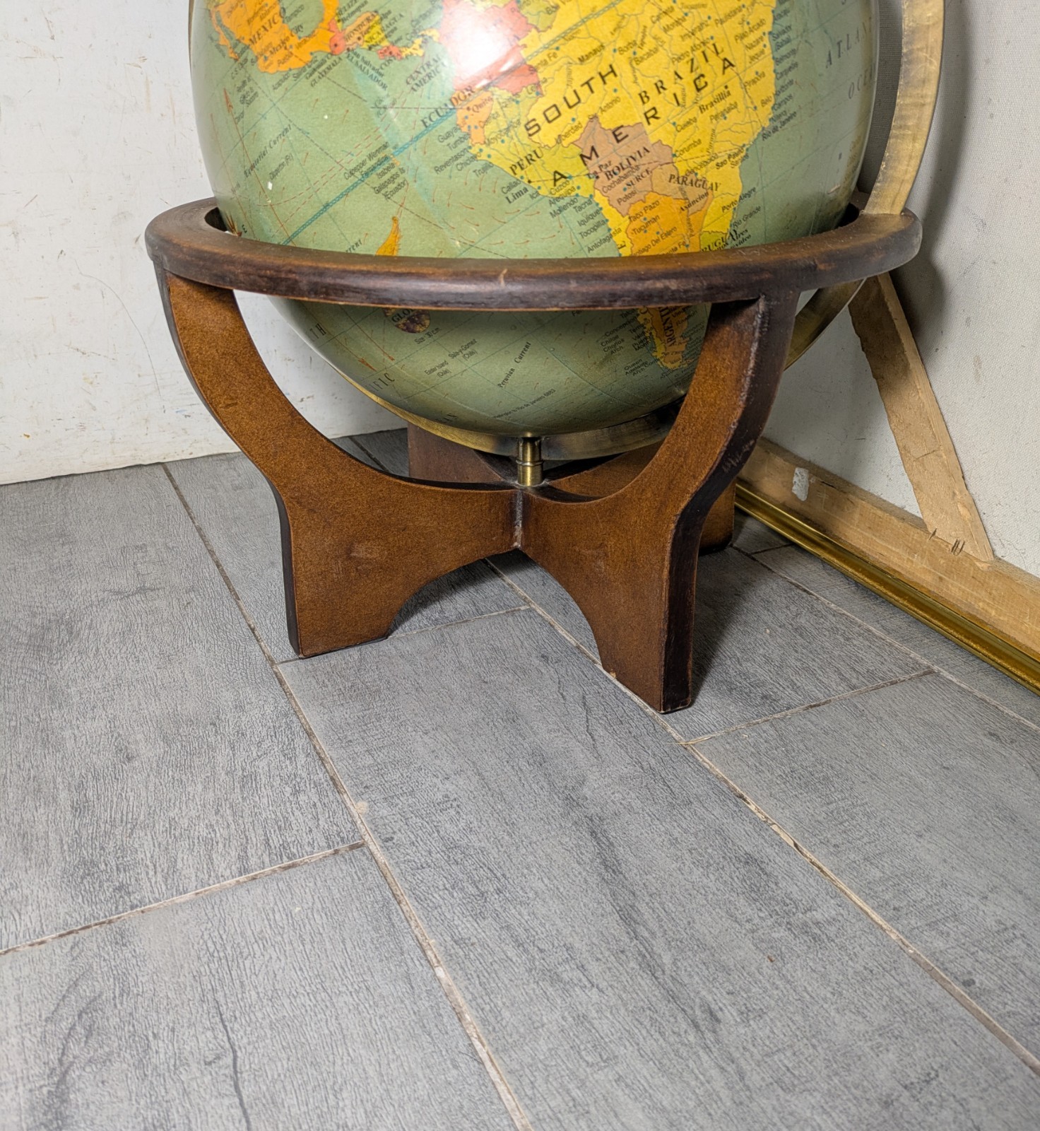 Mid Century Modern Style 12″ Desktop Globe with Wood Stand G77