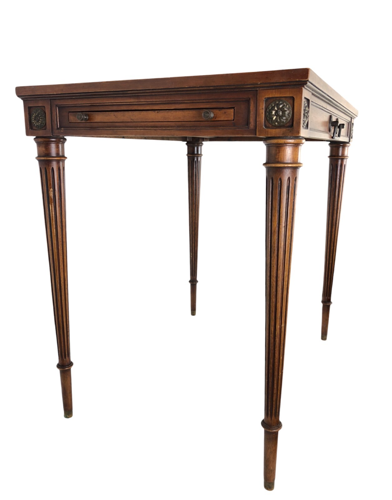 1930s Vintage Weiman Heirloom Leather Top Sheraton Style Table w/ 2 Leaves 412