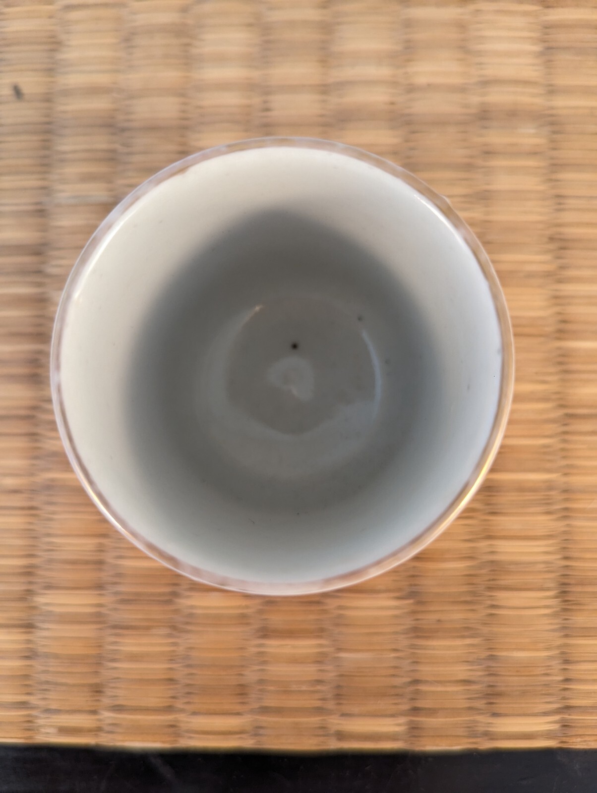 Antique Japanese Arita Imari Porcelain Sake Cup Guinomi Ferns Flowers Edo Japan