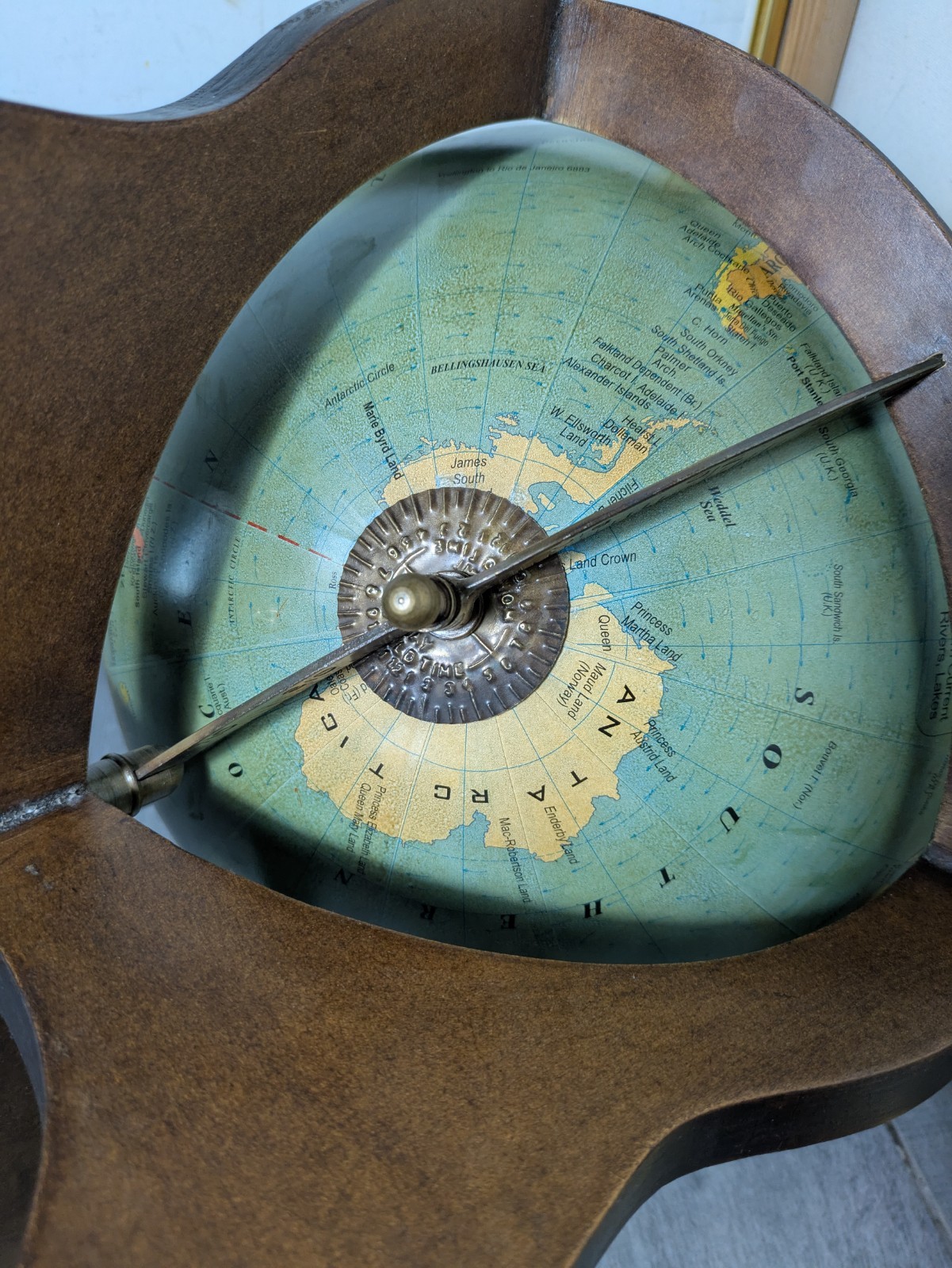 Mid Century Modern Style 12″ Desktop Globe with Wood Stand G77
