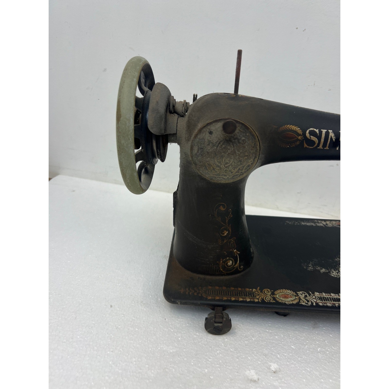 Vintage Singer 66 Sewing Machine Head Red Eye Decals Cast Iron Parts Restore