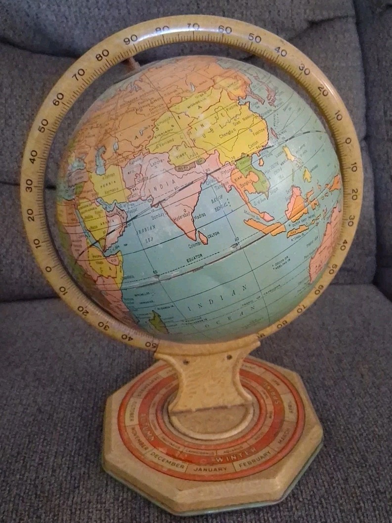 Vintage 30s 9″ MiniatureTinWorldGlobe W/Months Astrology Base .Possibly CheinCo.