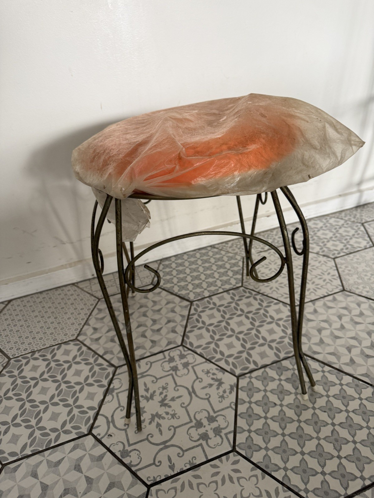 Hollywood Regency Gold tone Vanity Stool orange faux fur mid 1970s NOS Unopened