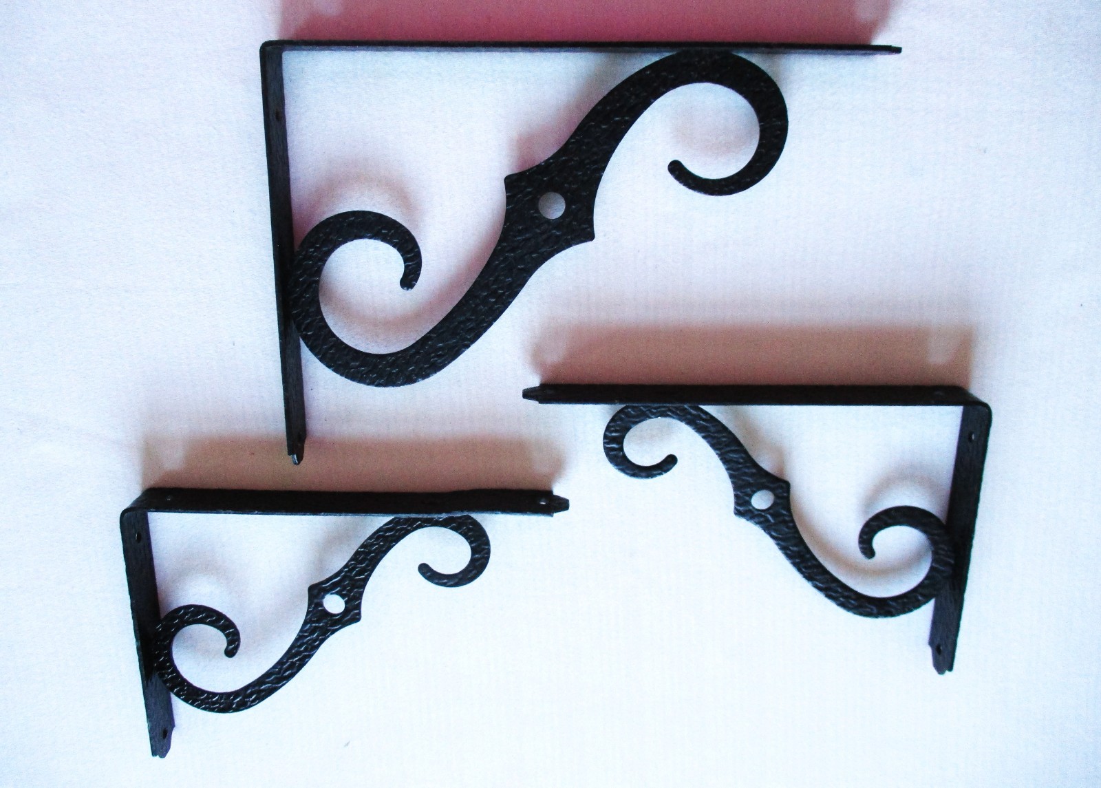 Vintage Hammered Wrought Iron Shelf Wall Brackets Black Metal Corbels Set 3 Lot