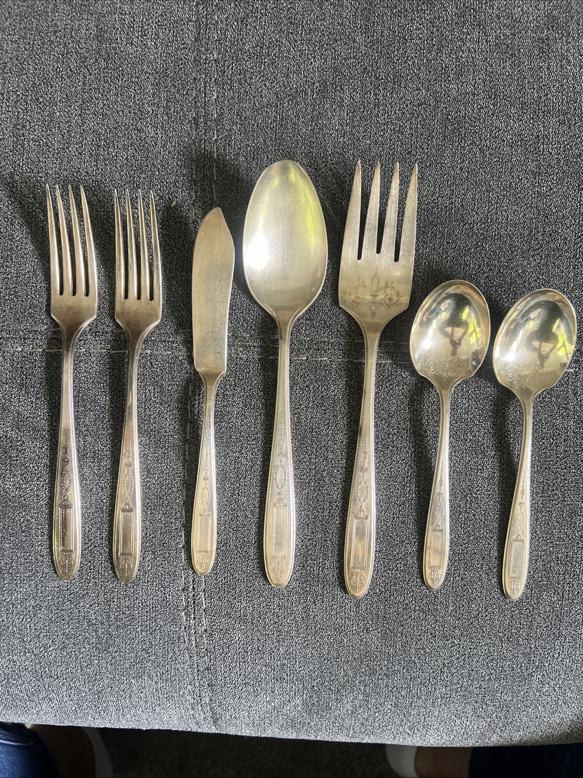 1921 GROSVENOR – 6 Piece Oneida Community Silverplate Flatware – Serving Set