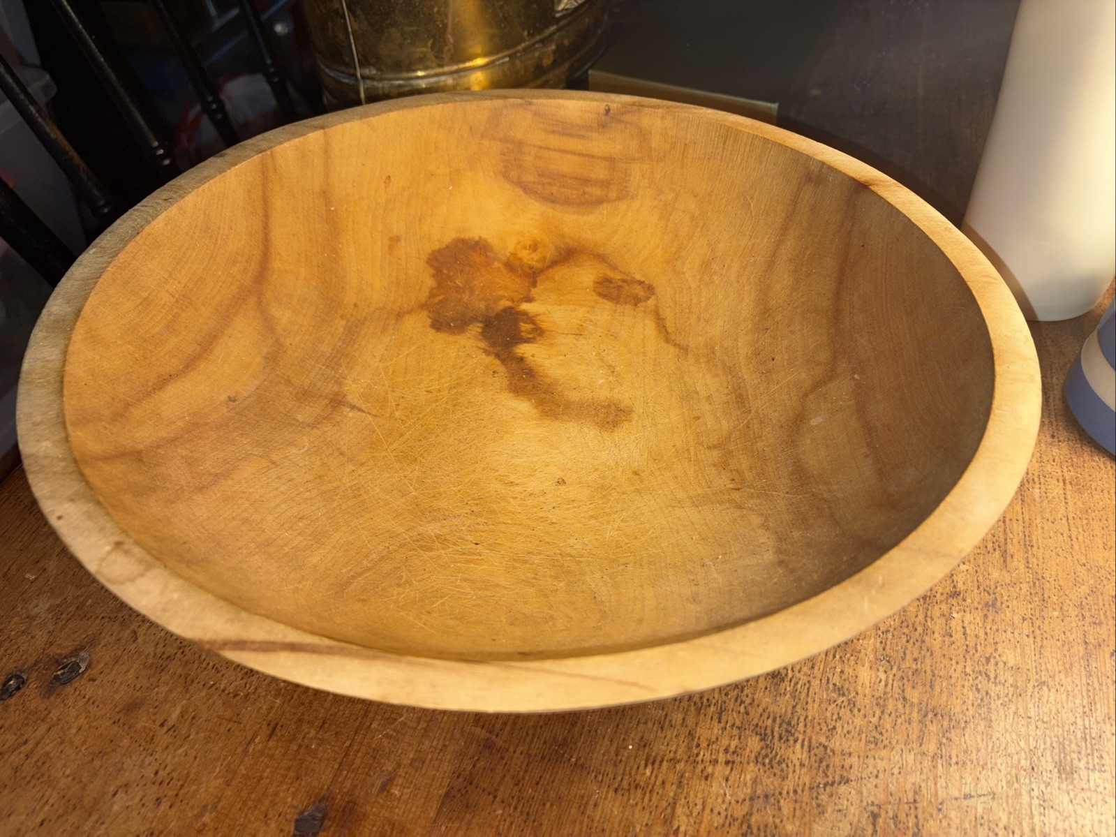 Vintage Wood Dough Bowl Farmhouse Primitive Measures 13 1/2 X 12 X 3 3/4 In.