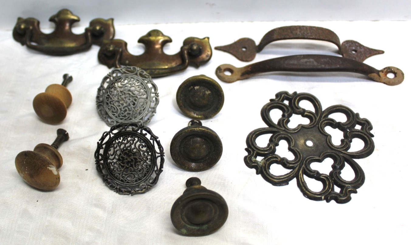 Lot of Vintage Drawer Knobs Pulls Handles – Misc Sizes