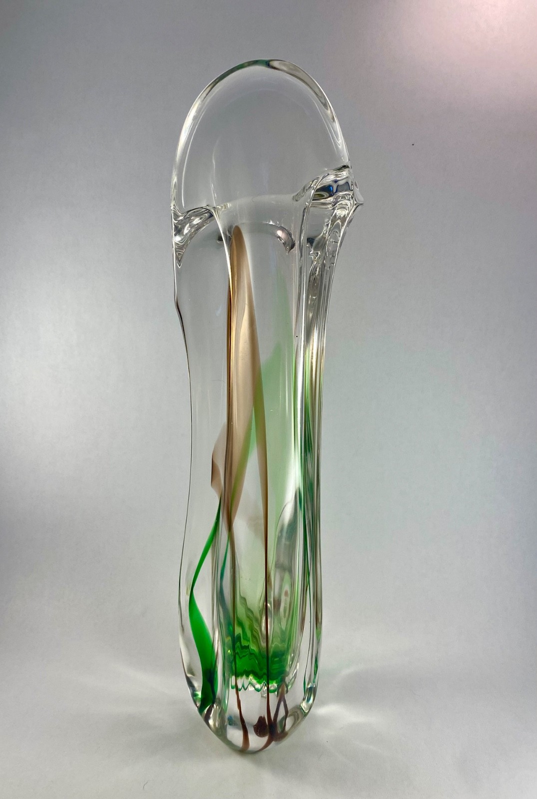 Large 14” MAX VERBOEKET Uranium Vaseline Glass Flower VASE Signed #895