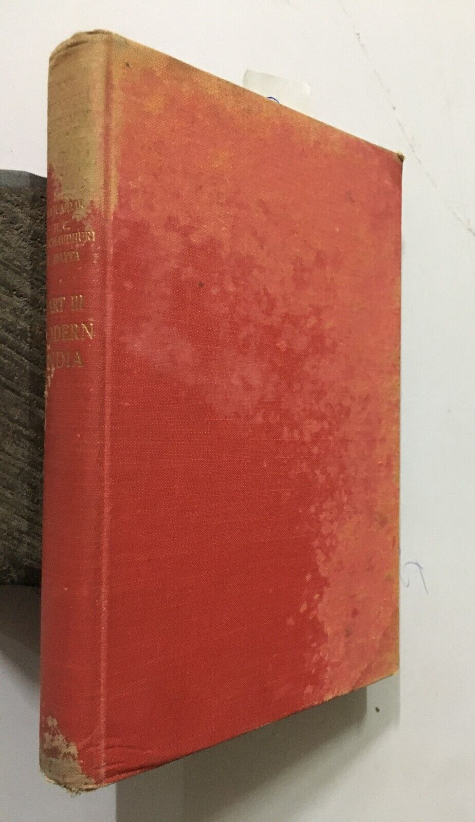 Majumdar, R. C: An Advanced History Of India. Part 3 – Modern India. 1958. maps