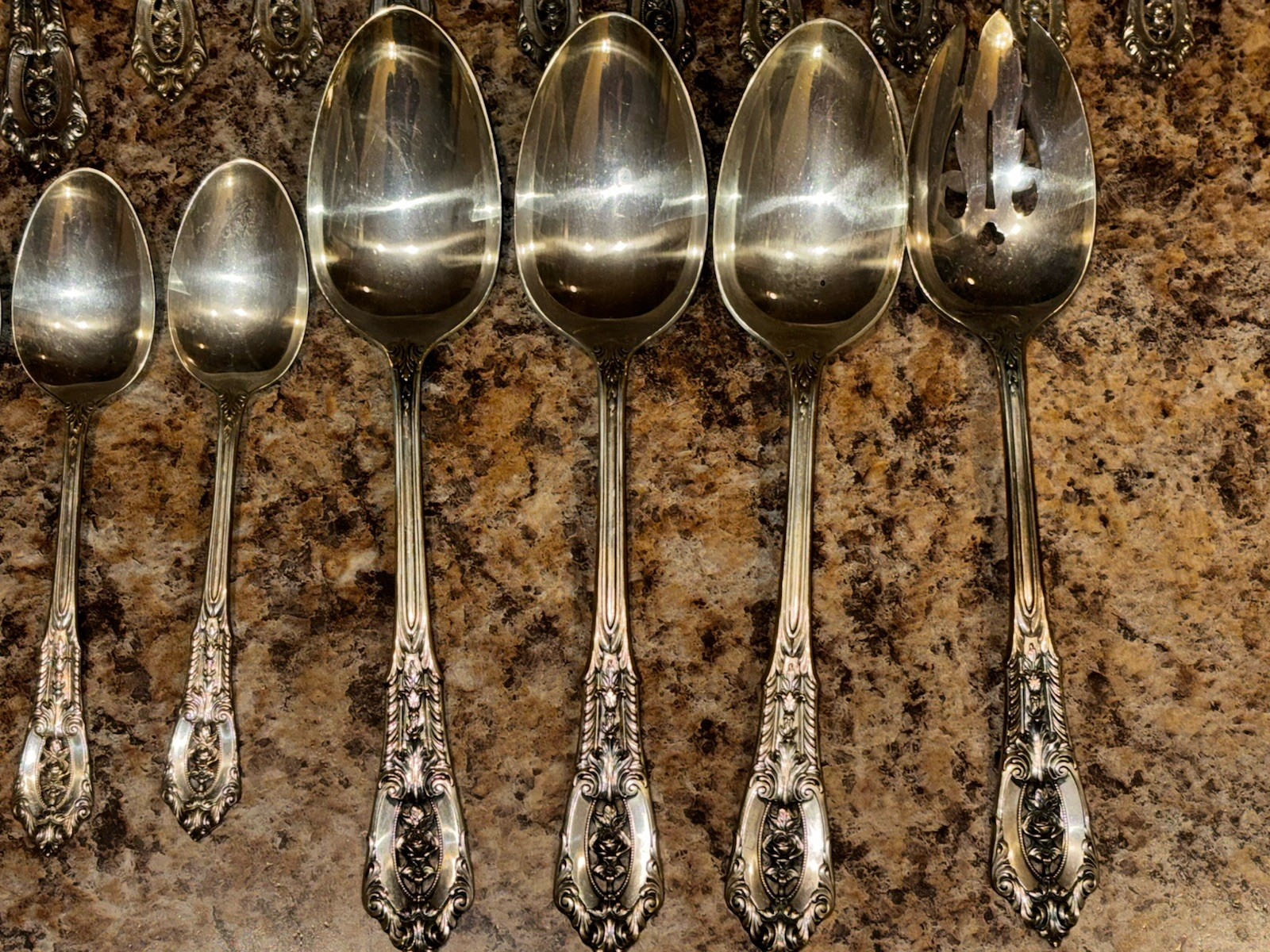 Rose Point WALLACE Sterling Silver Flatware, 40 Pieces, 8 Settings, 1789 Grams
