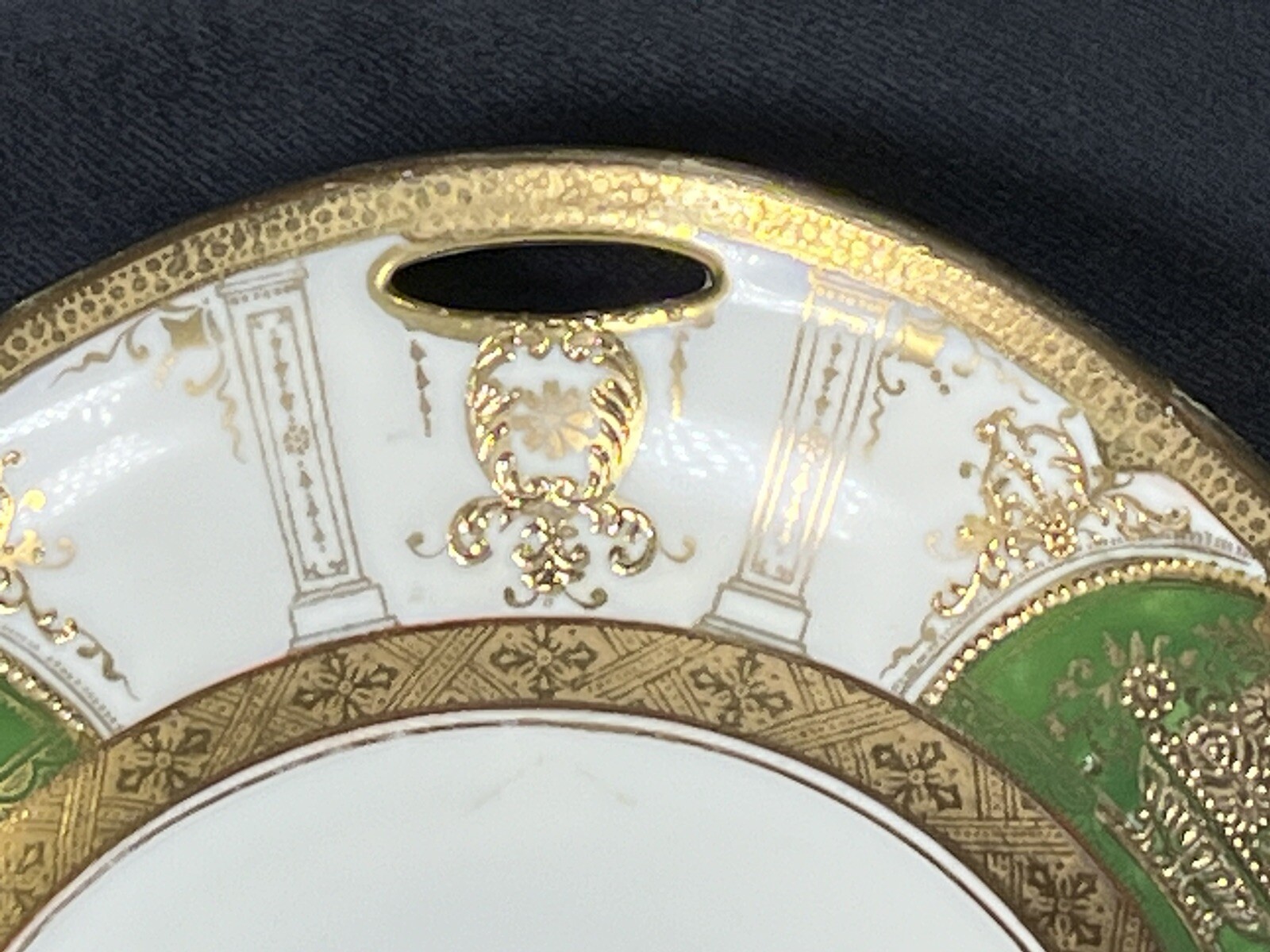 ATQ VTG Noritake Morimura Triangular 7” Bowl Handpainted Heavy Gold Gilded