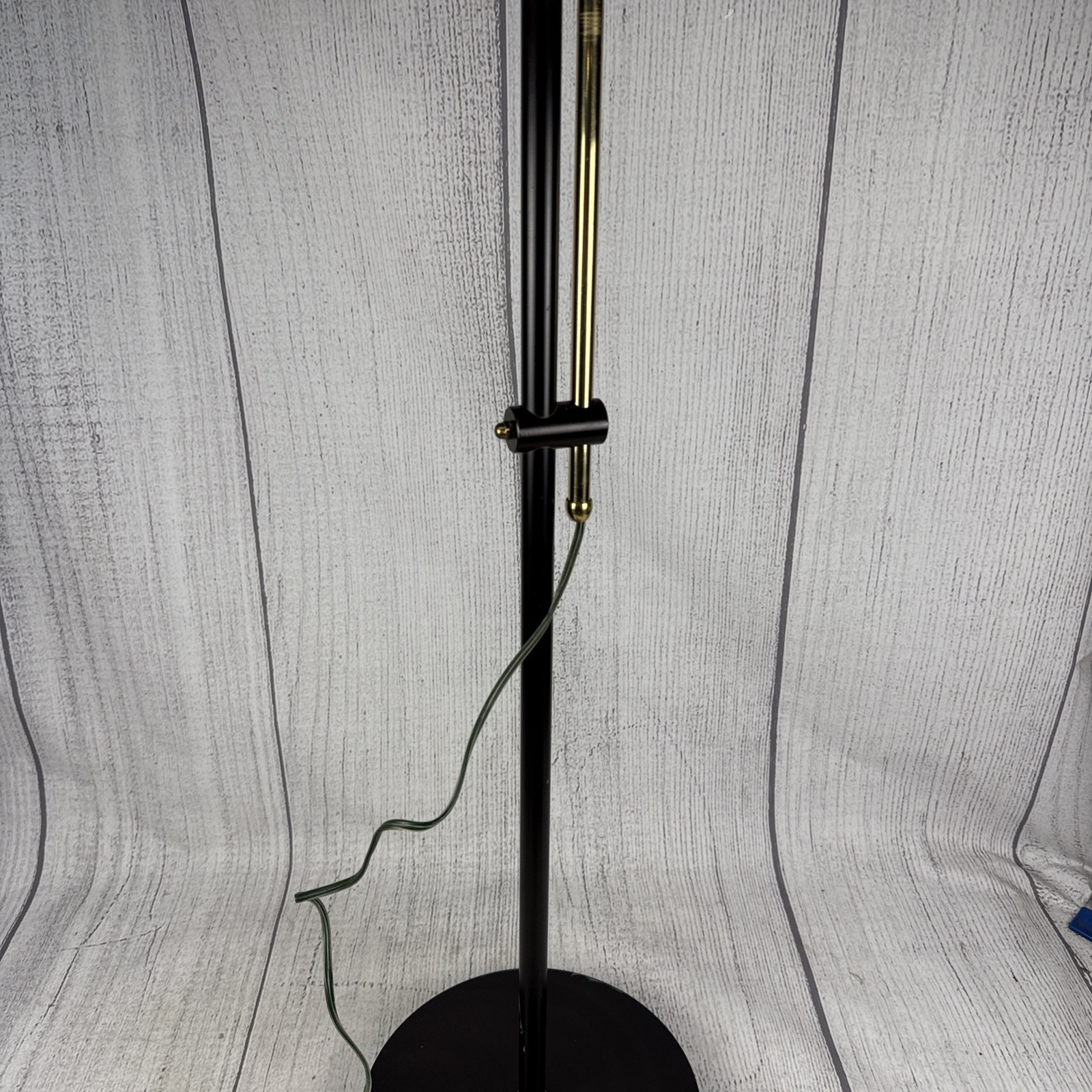 Vtg Mid Century Modern Style Floor Lamp Brass Adjustable 35” to 52” Tall – Clean