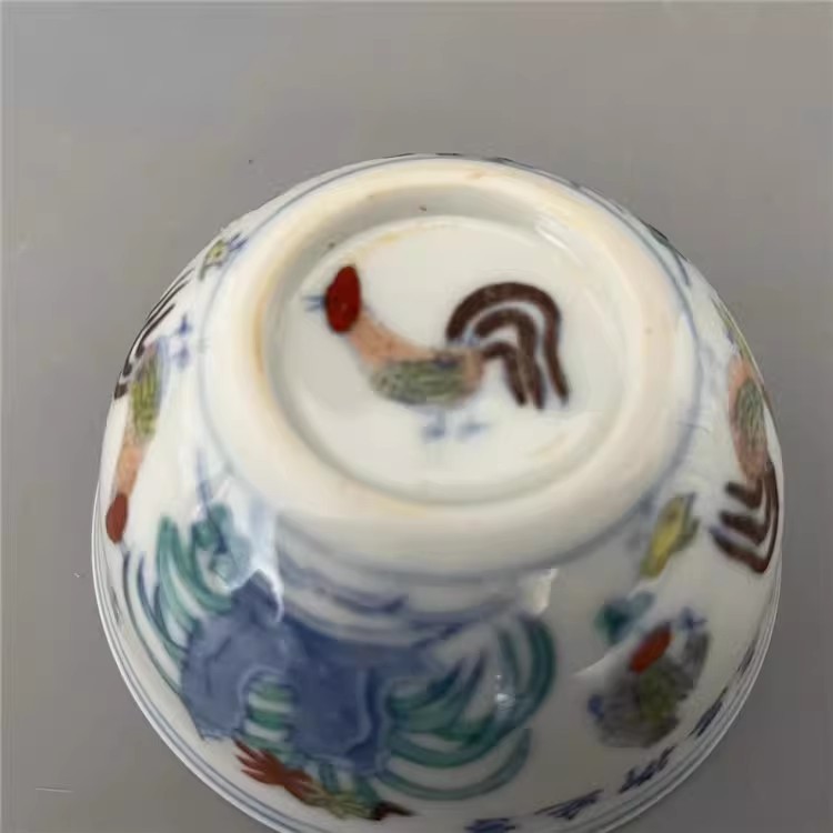 Chinese Ming Chenghua Blue and White Doucai Porcelain Rooster Cup 3.35″ 鸡缸杯