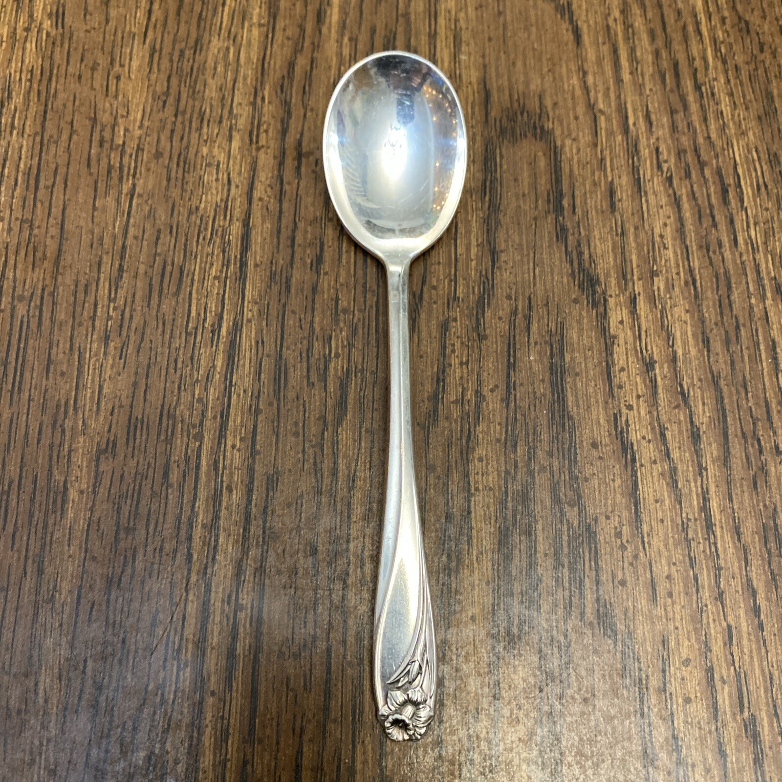 1847 Rogers Bros Silverware Plated Daffodil Soup Spoon Tablespoon Butter Knife